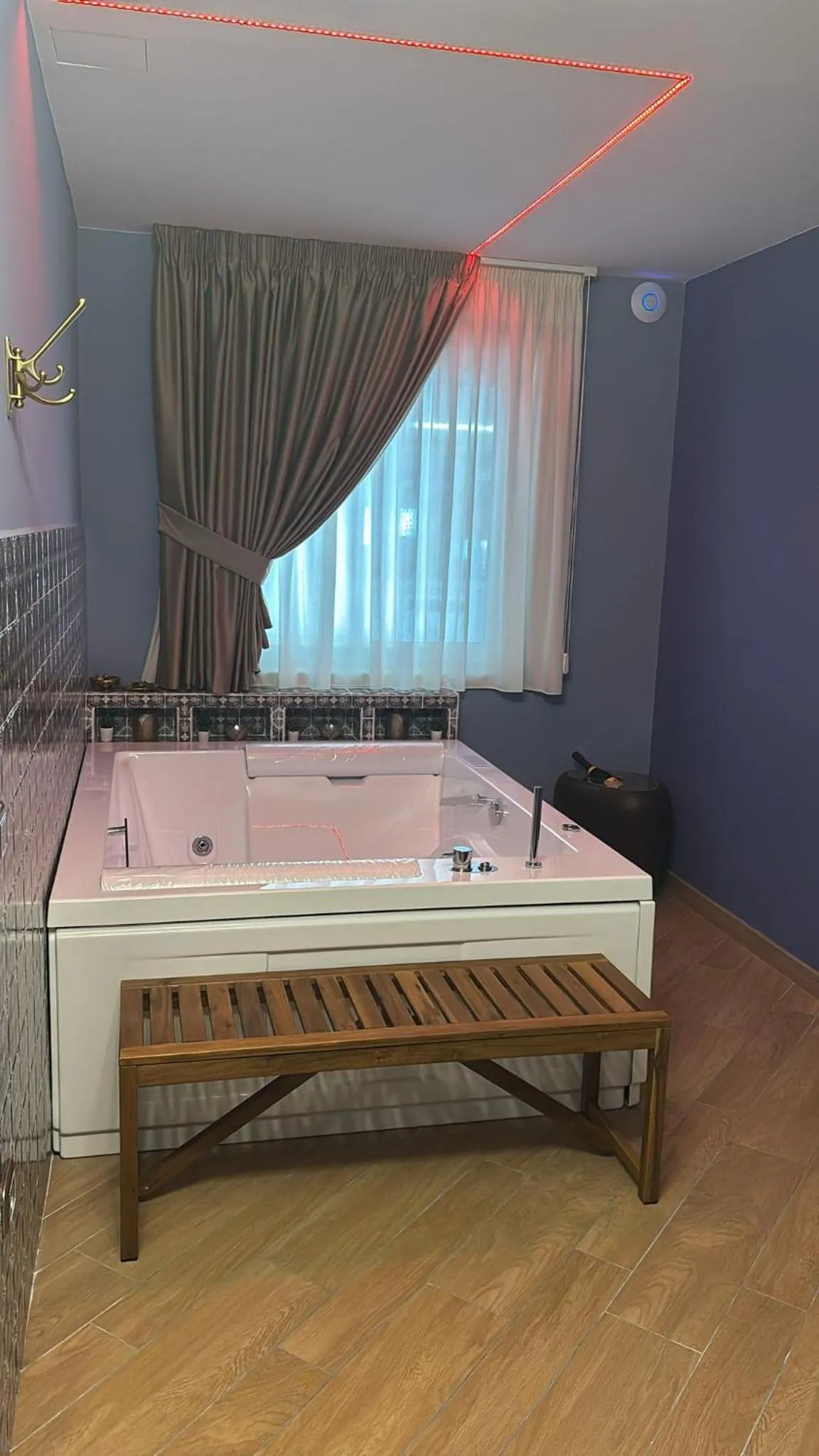 Hot Tub in La Piana Hotel