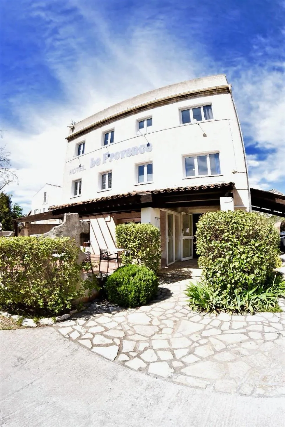 Property building in Contact Hôtel Le Provence