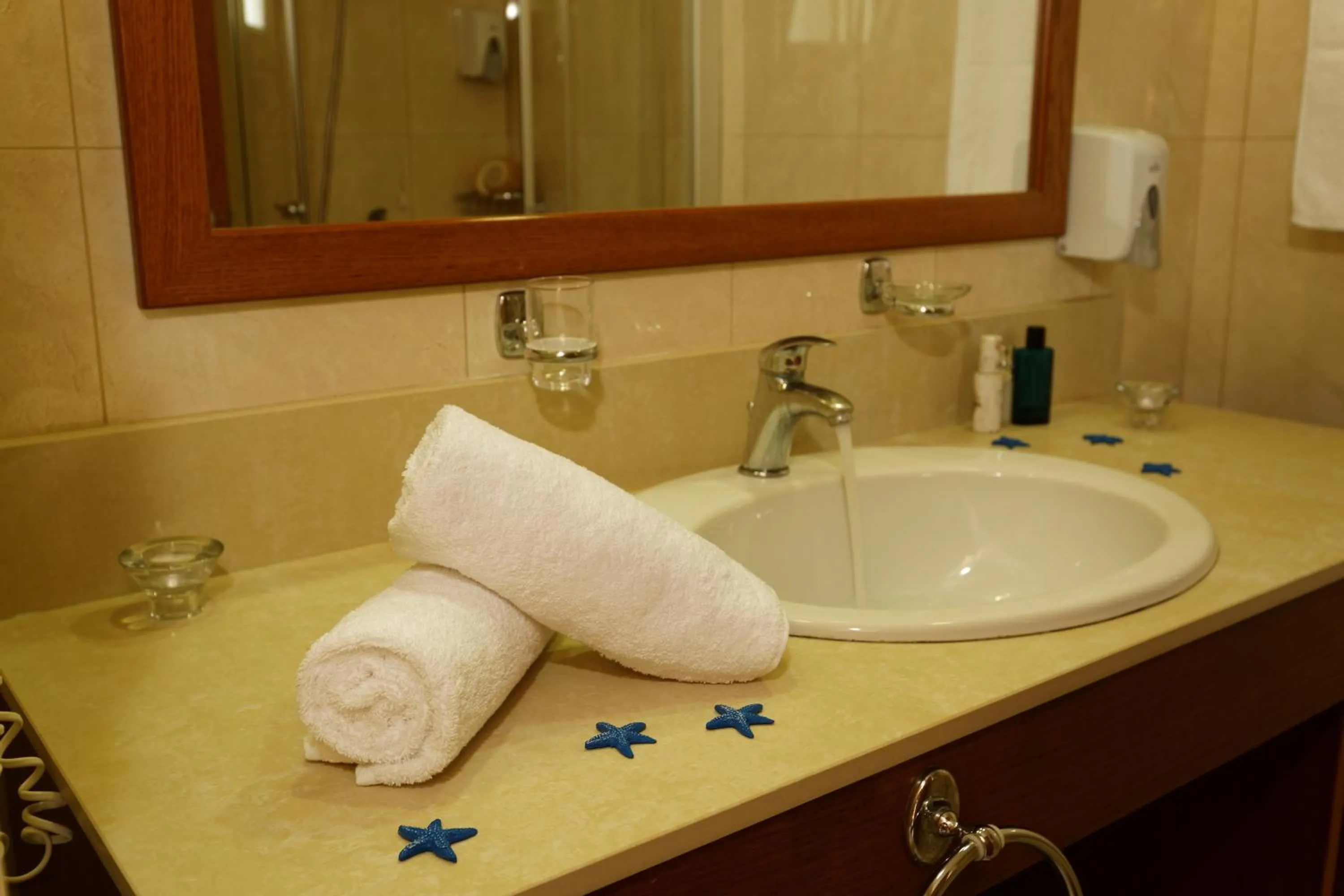 Bathroom in Indigo Mare