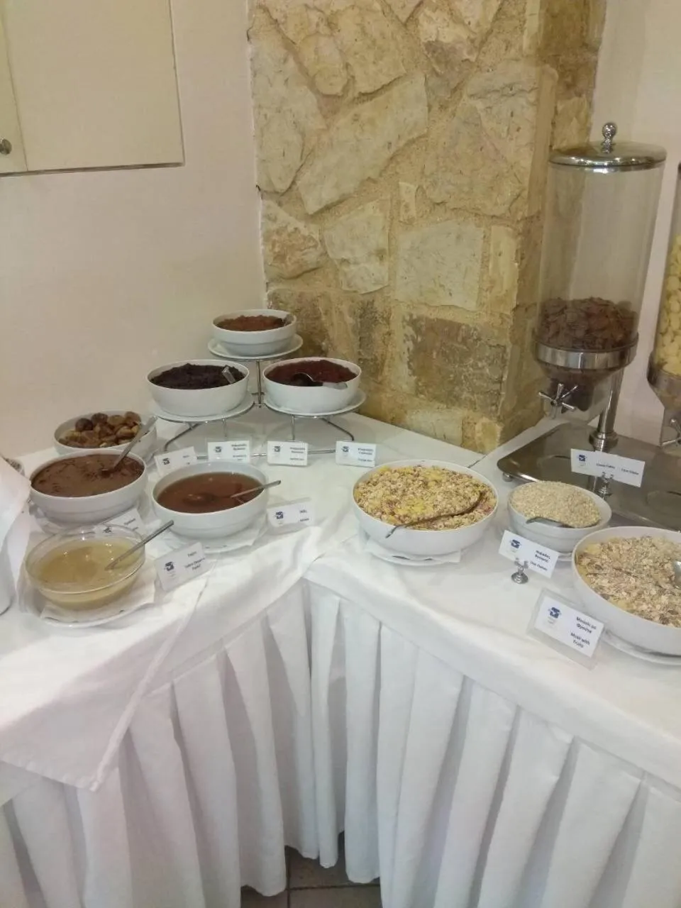 Breakfast in Indigo Mare