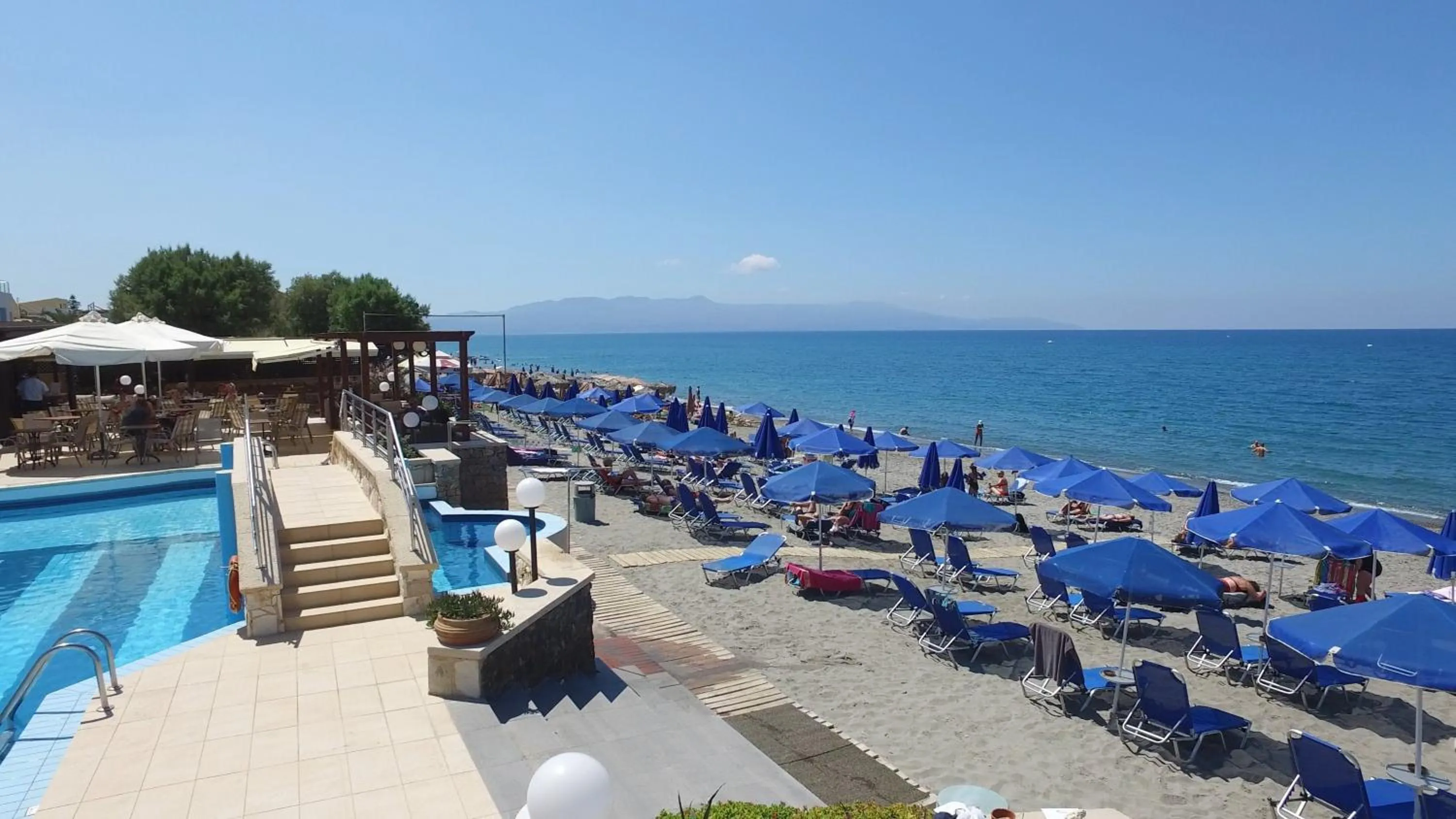 Beach in Indigo Mare