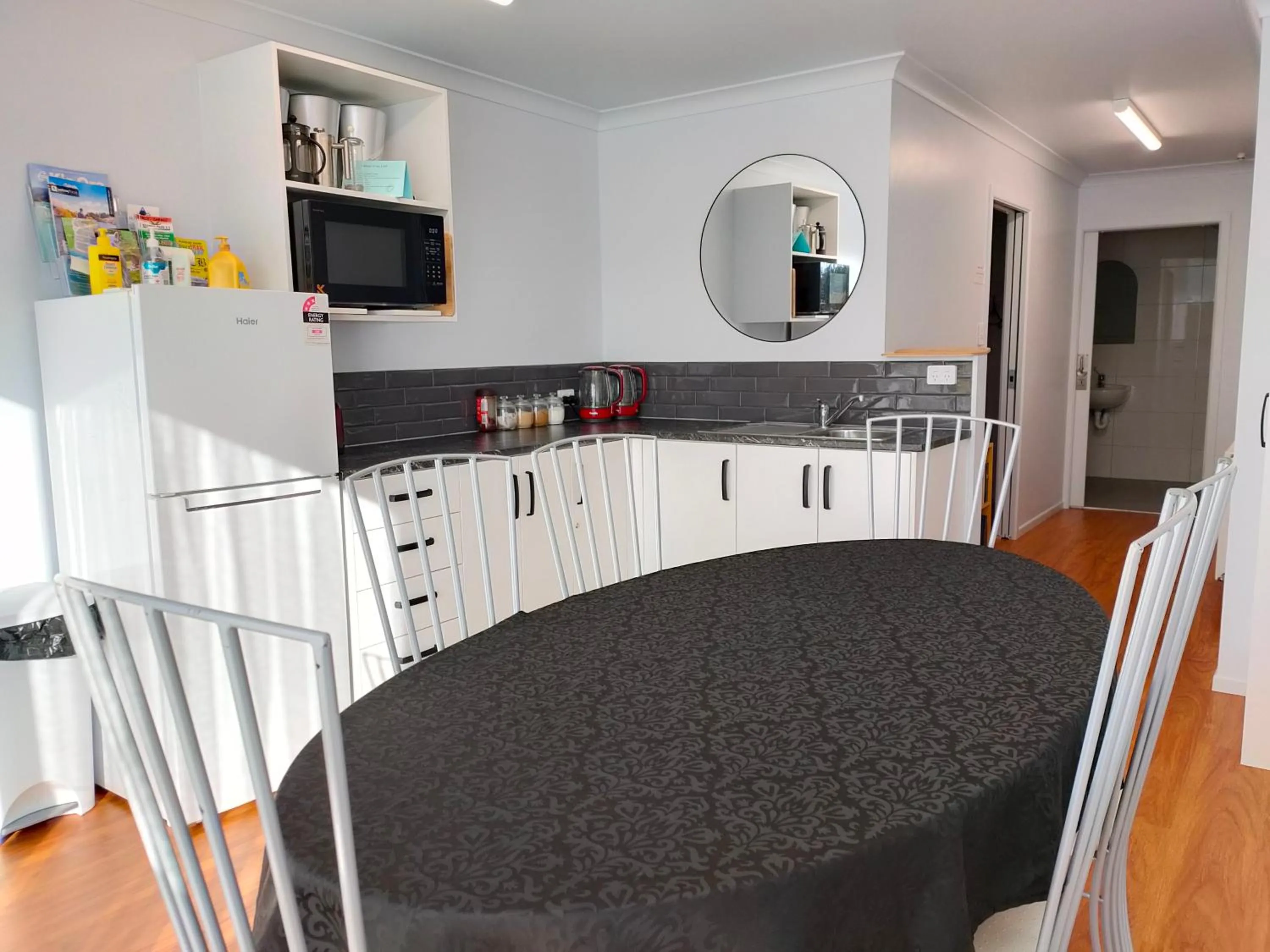 Kitchen or kitchenette in Tongariro Boutique B&B