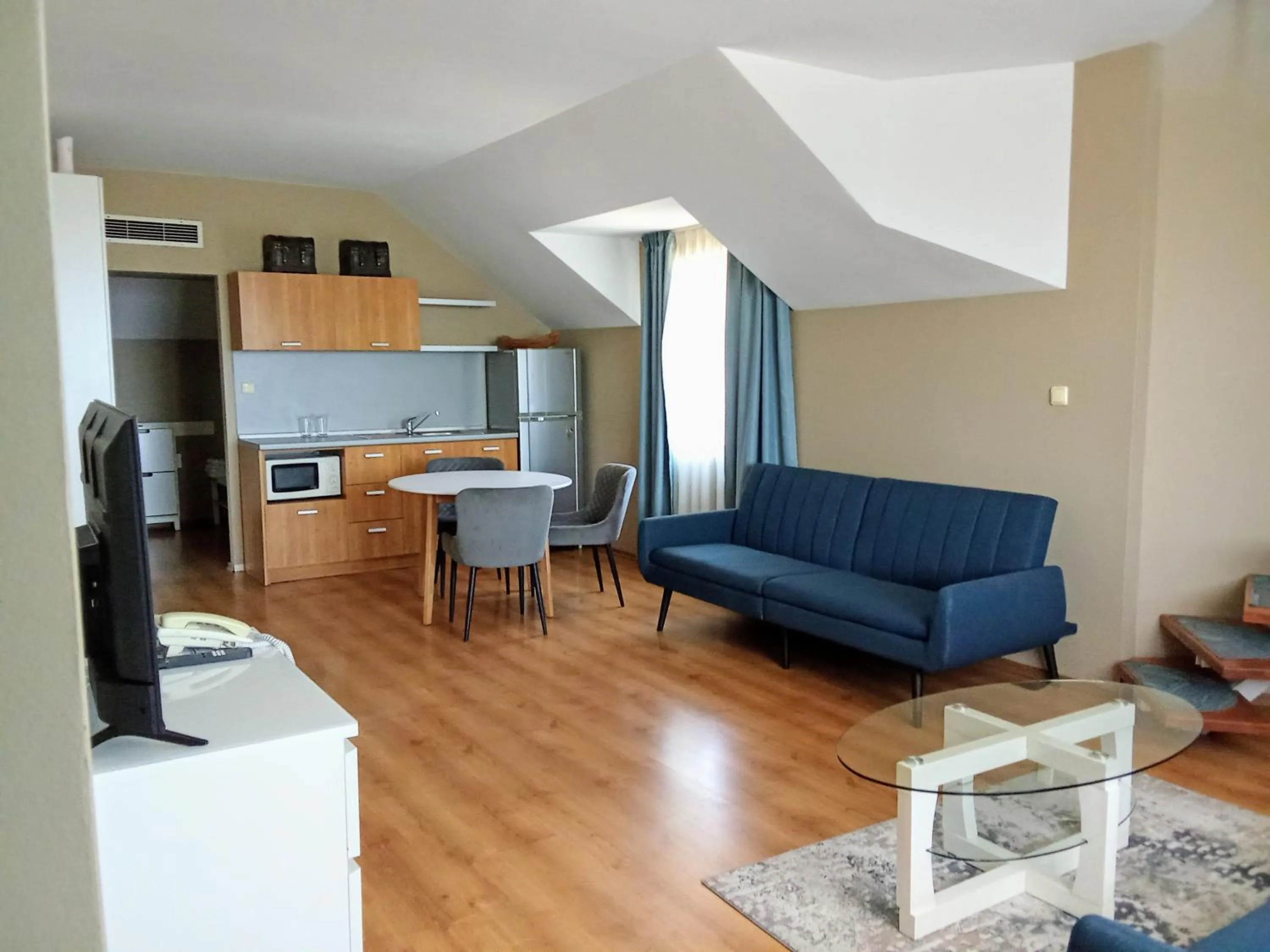 Kitchen or kitchenette in Alekta Hotel - Free Parking