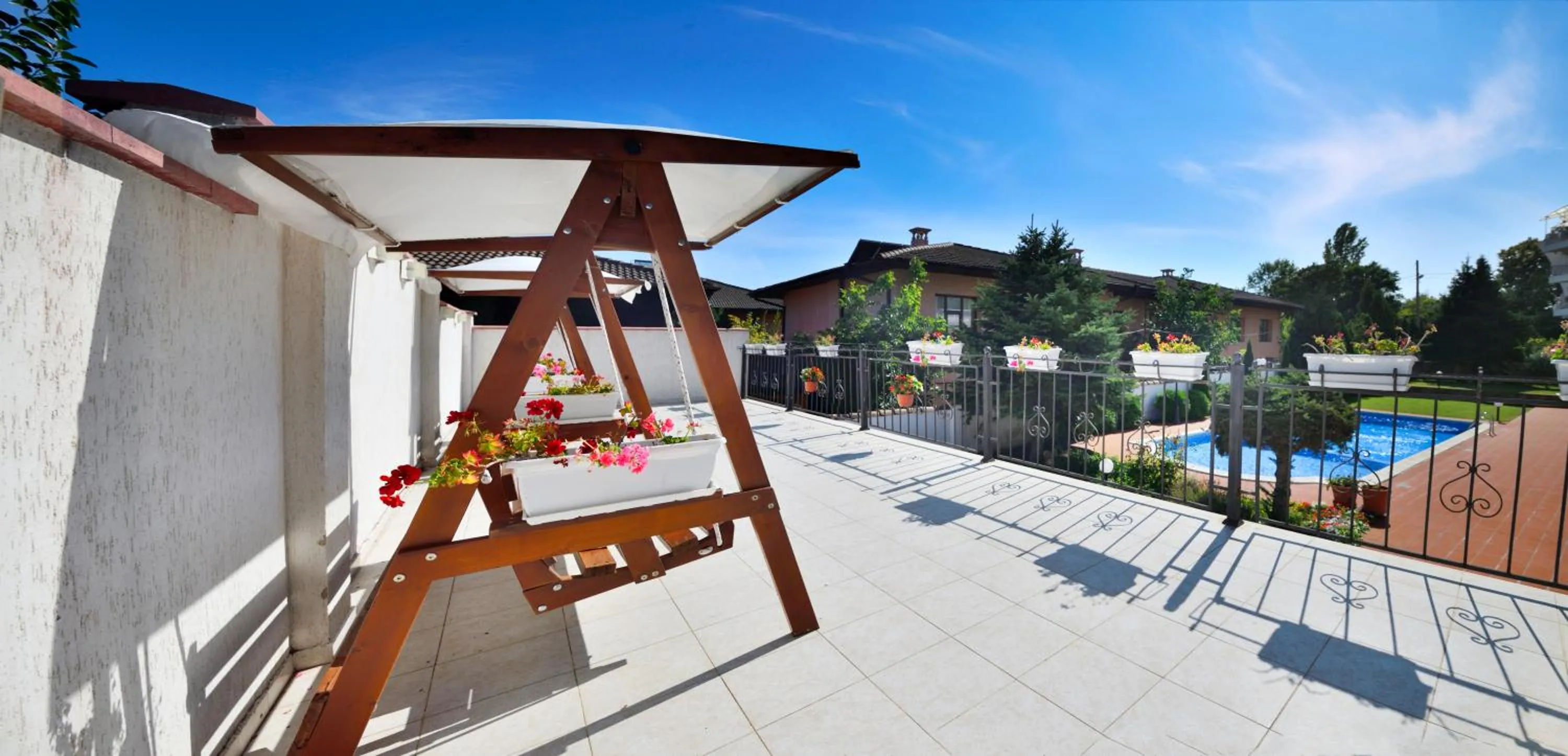 Alekta Hotel - Free Parking