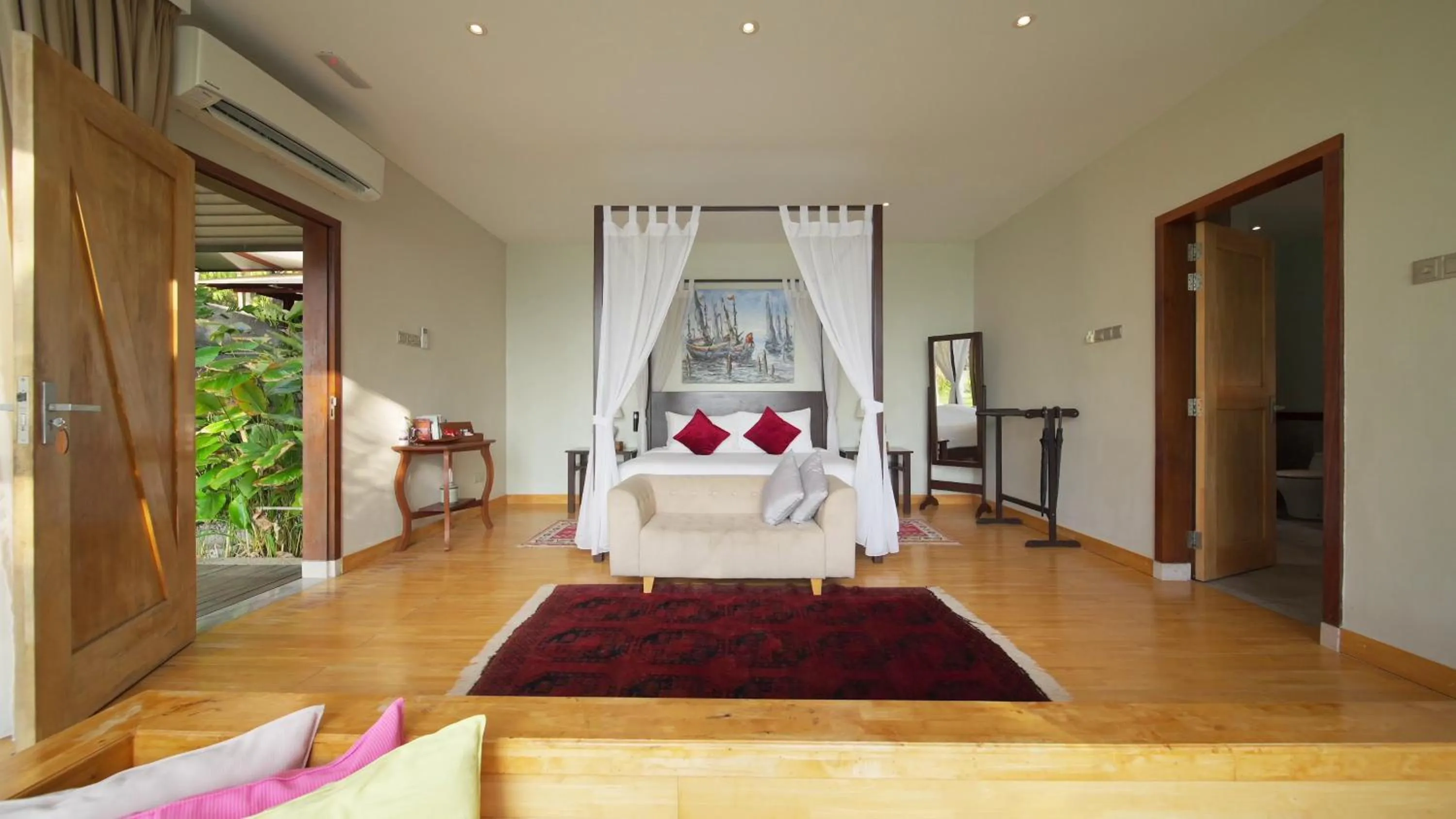 Bed in Ambong Pool Villas - Private Pool