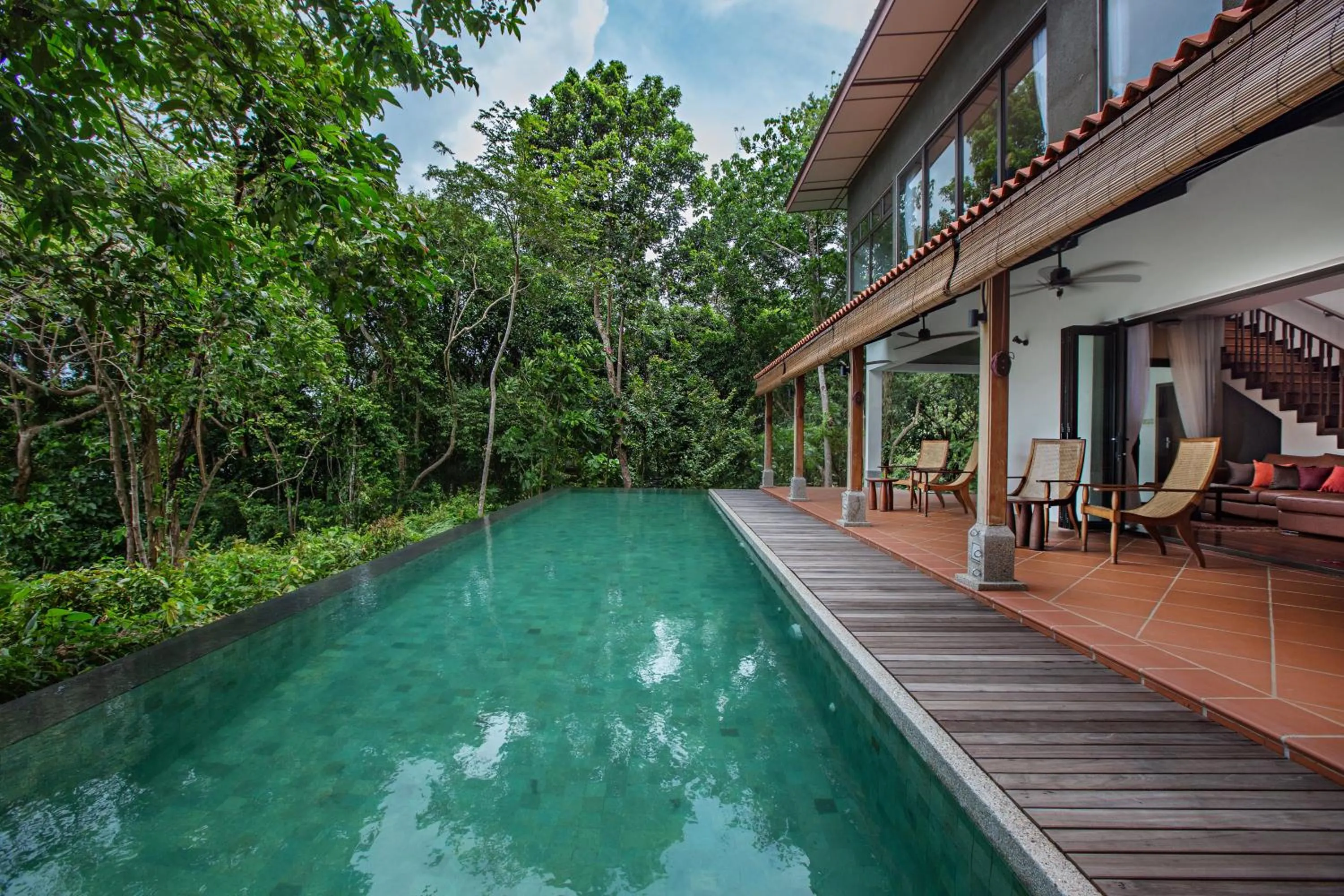 Swimming pool in Ambong Pool Villas - Private Pool
