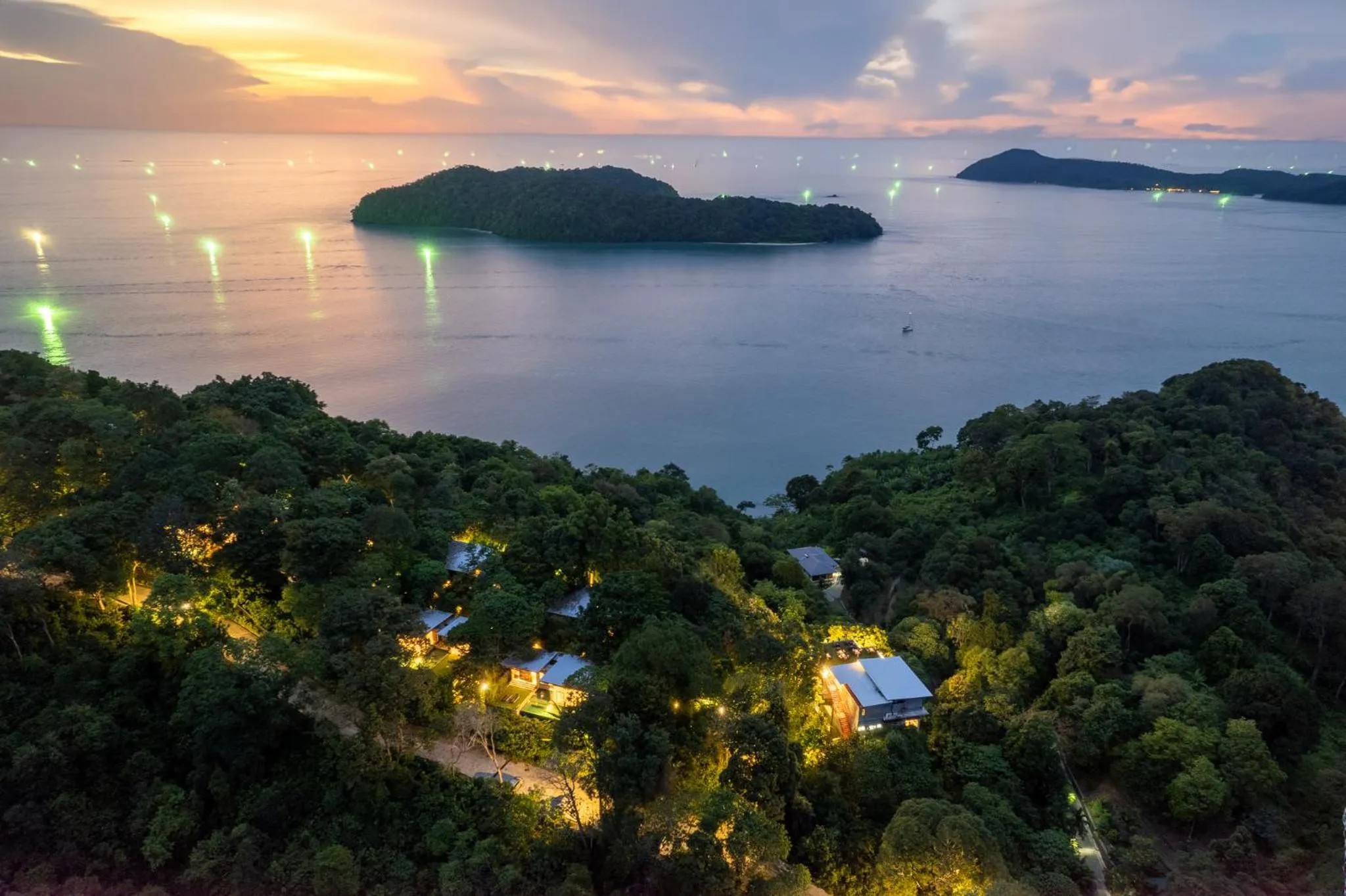 Property building in Ambong Pool Villas - Private Pool