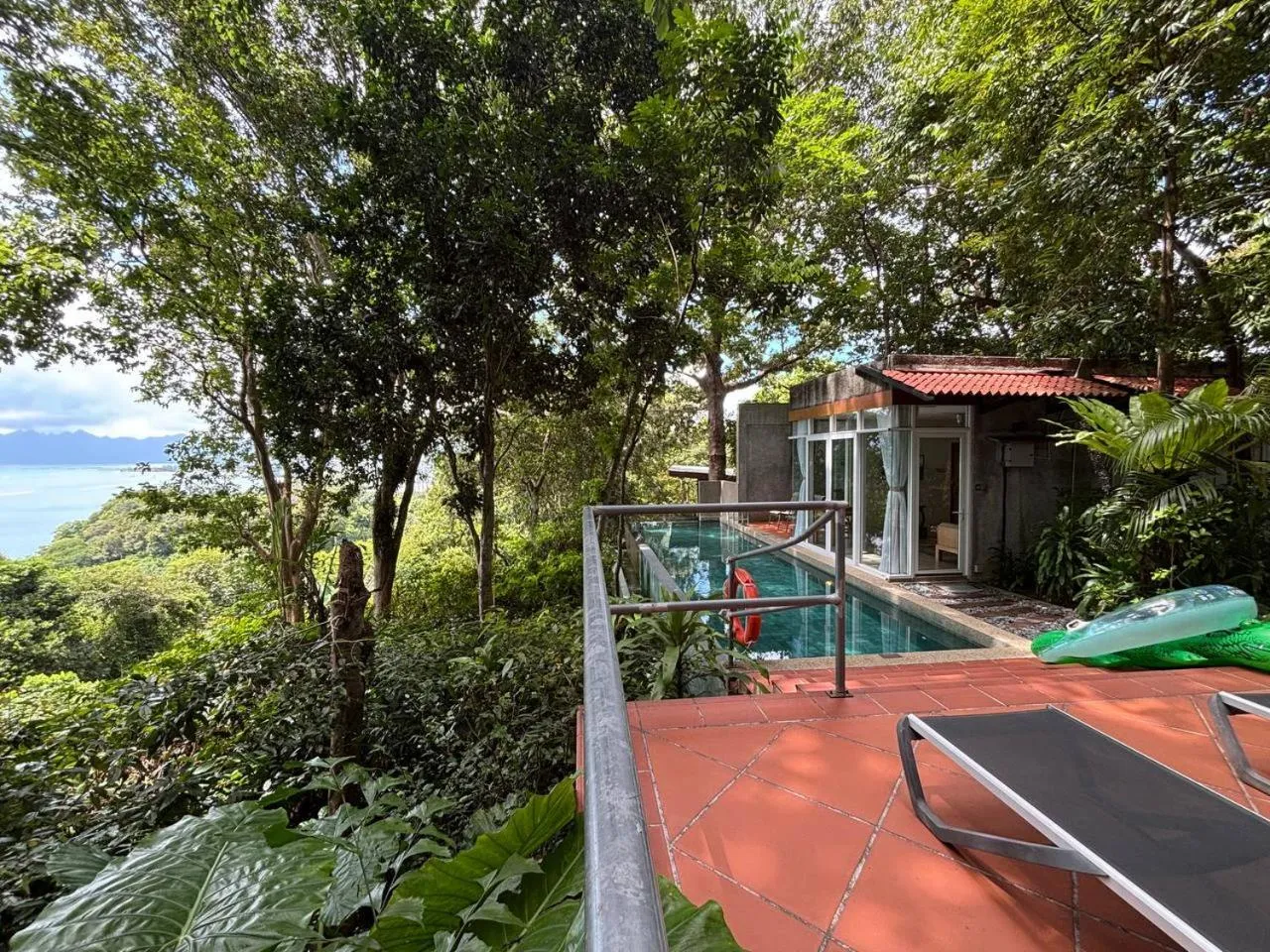 Sea view in Ambong Pool Villas - Private Pool