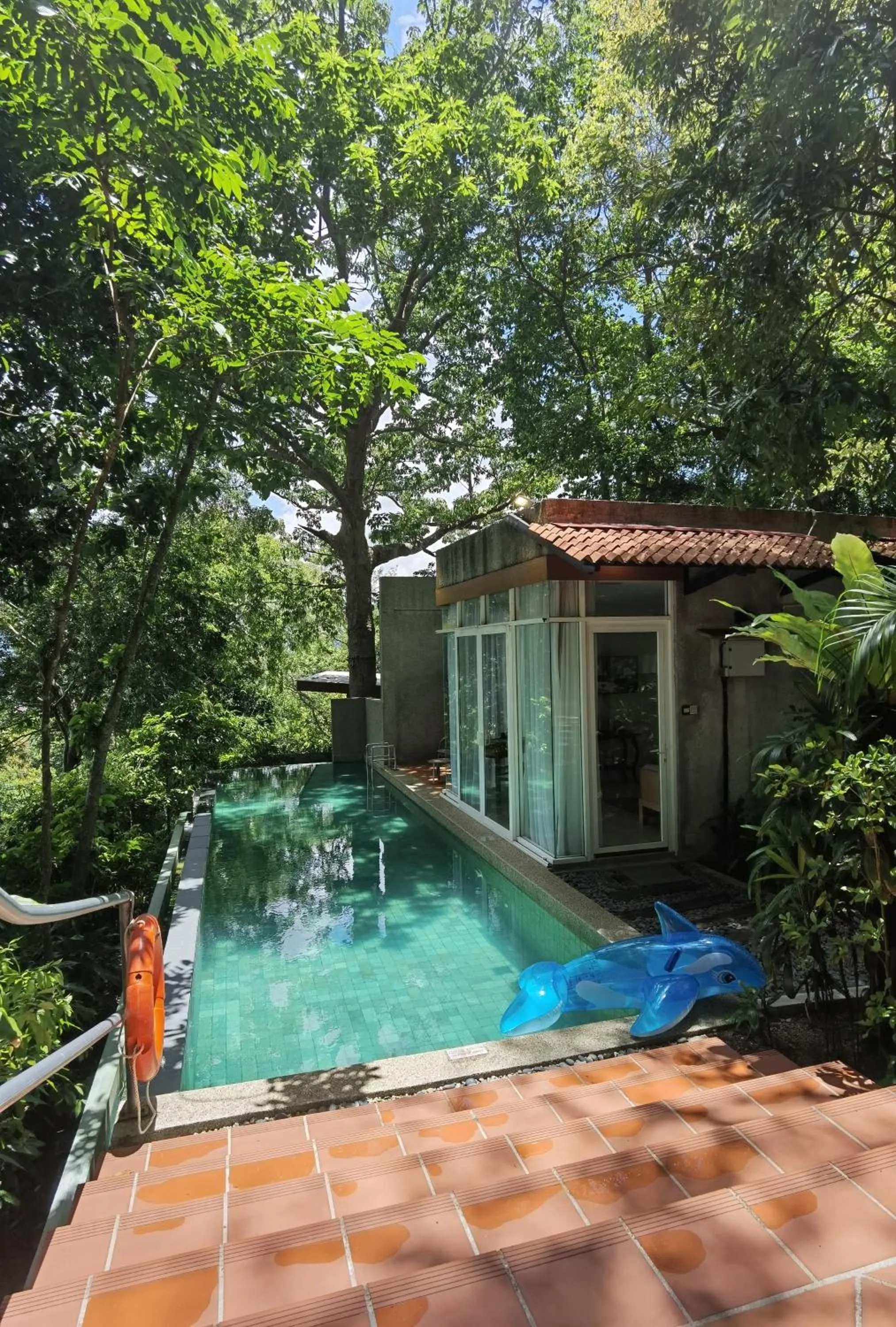Swimming pool in Ambong Pool Villas - Private Pool