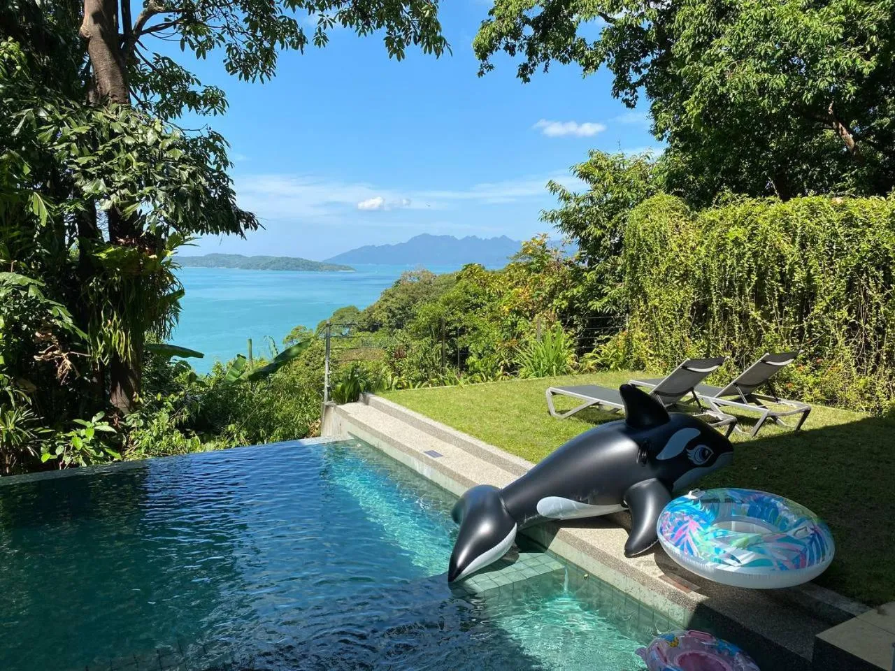 Sea view in Ambong Pool Villas - Private Pool