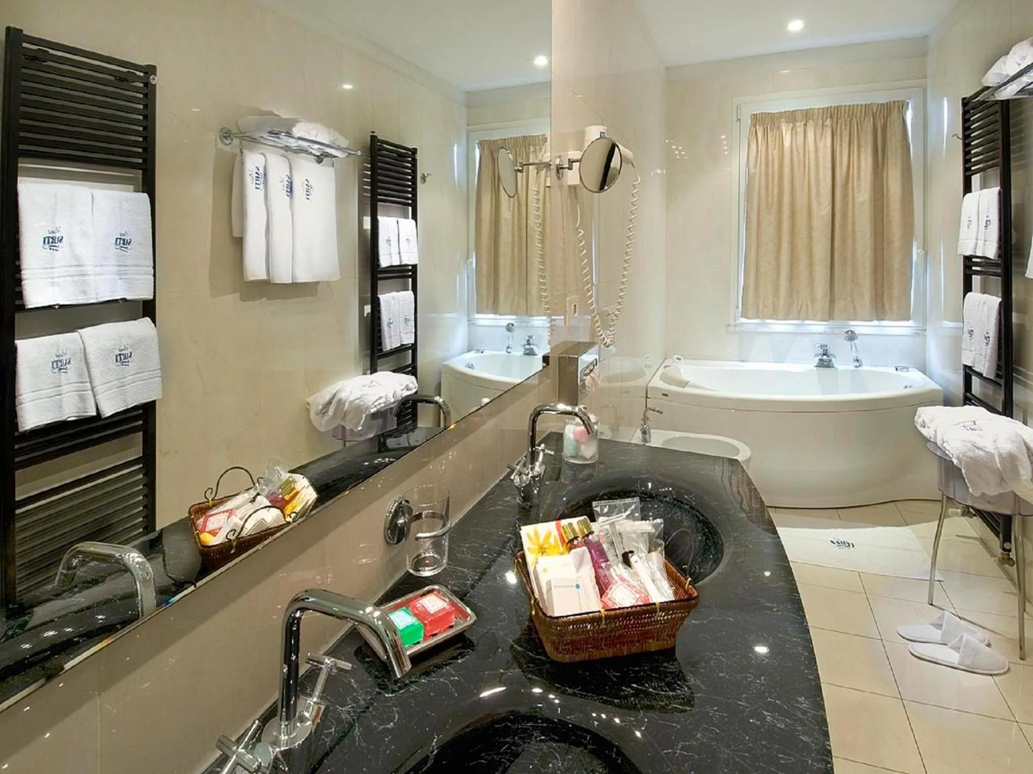 Bathroom in Hotel Sarti