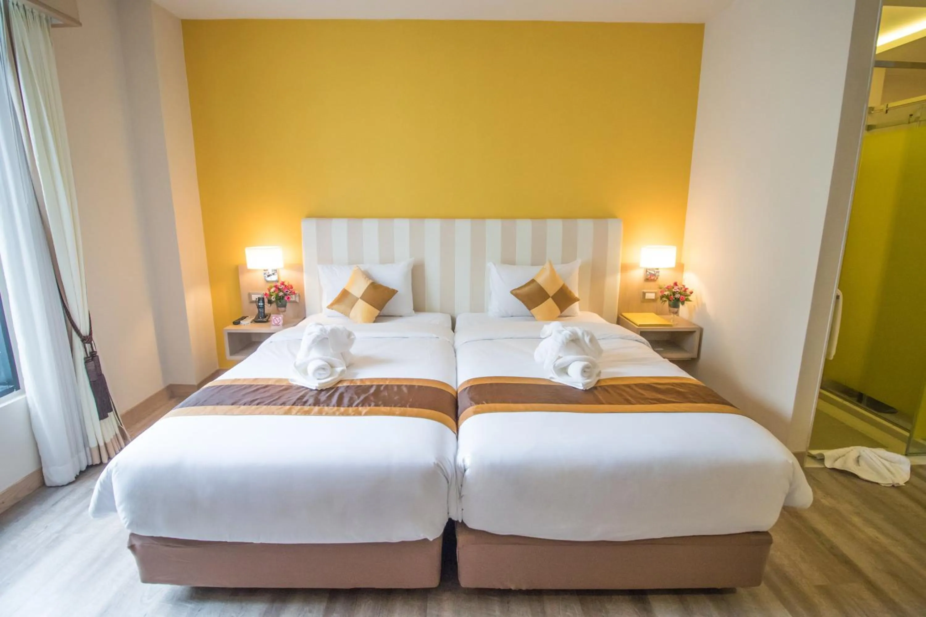 Bed in Bangkok Midtown Hotel