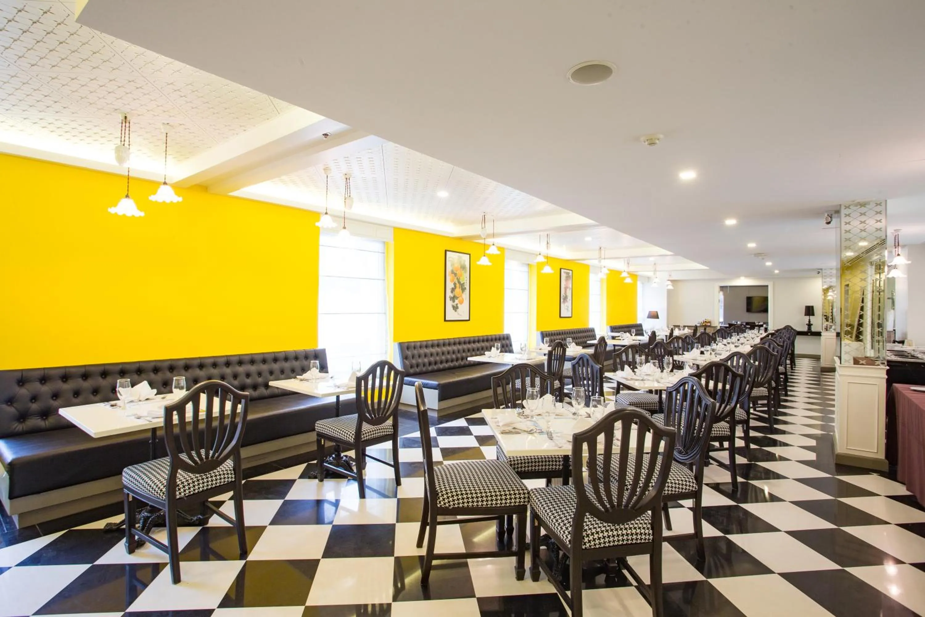 Restaurant/places to eat in Bangkok Midtown Hotel