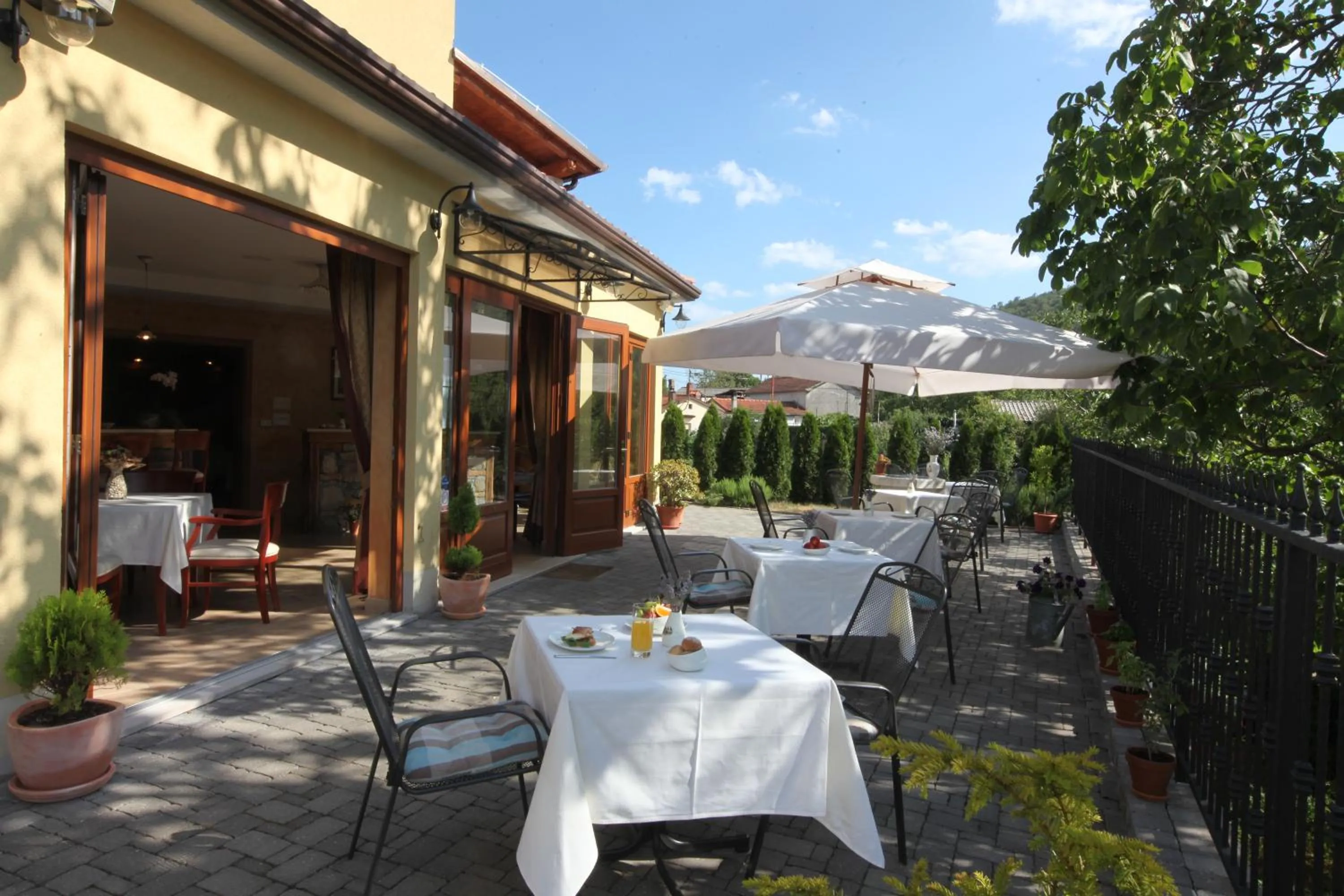 Garden in Guest House Stancija Kovacici