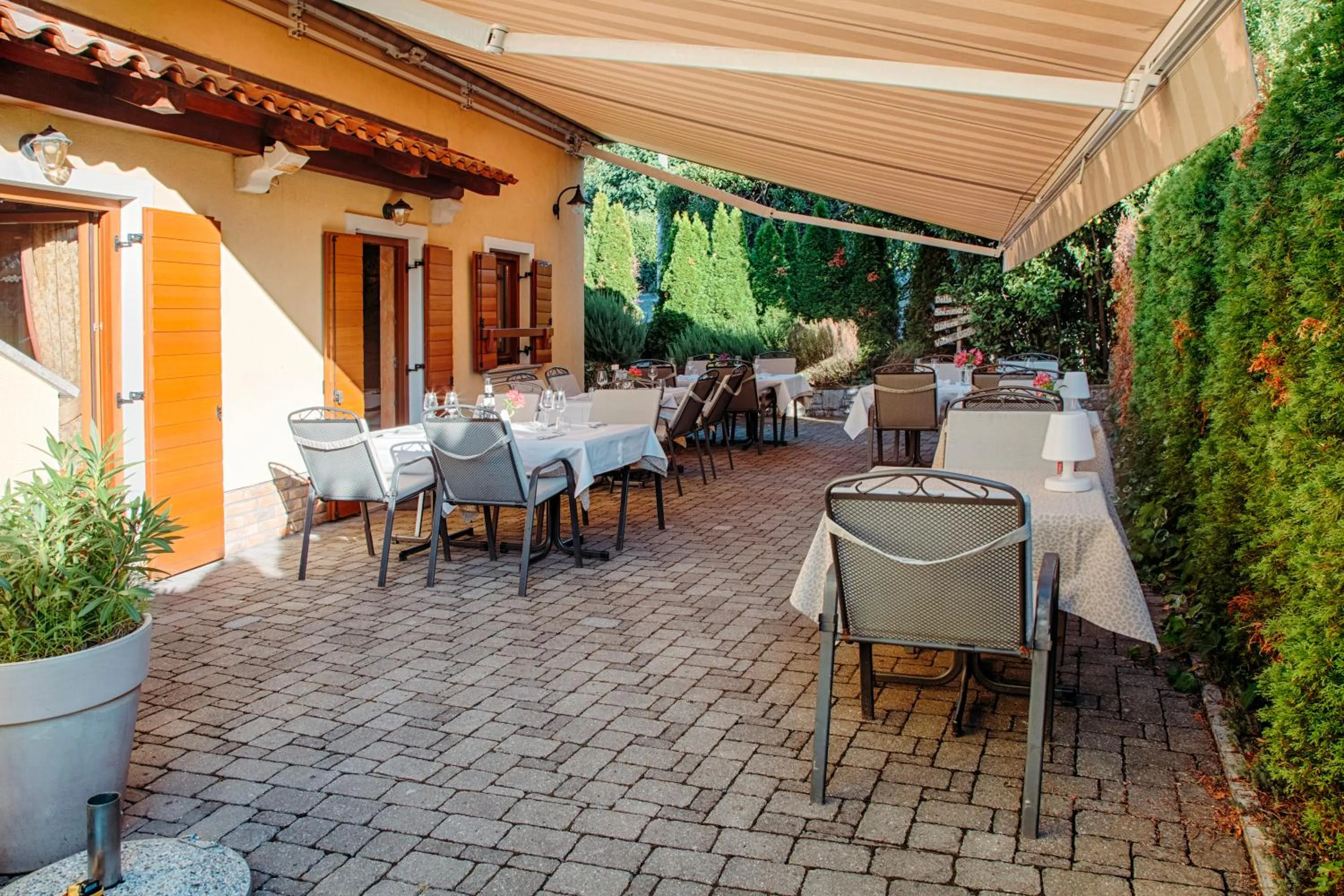 Patio in Guest House Stancija Kovacici