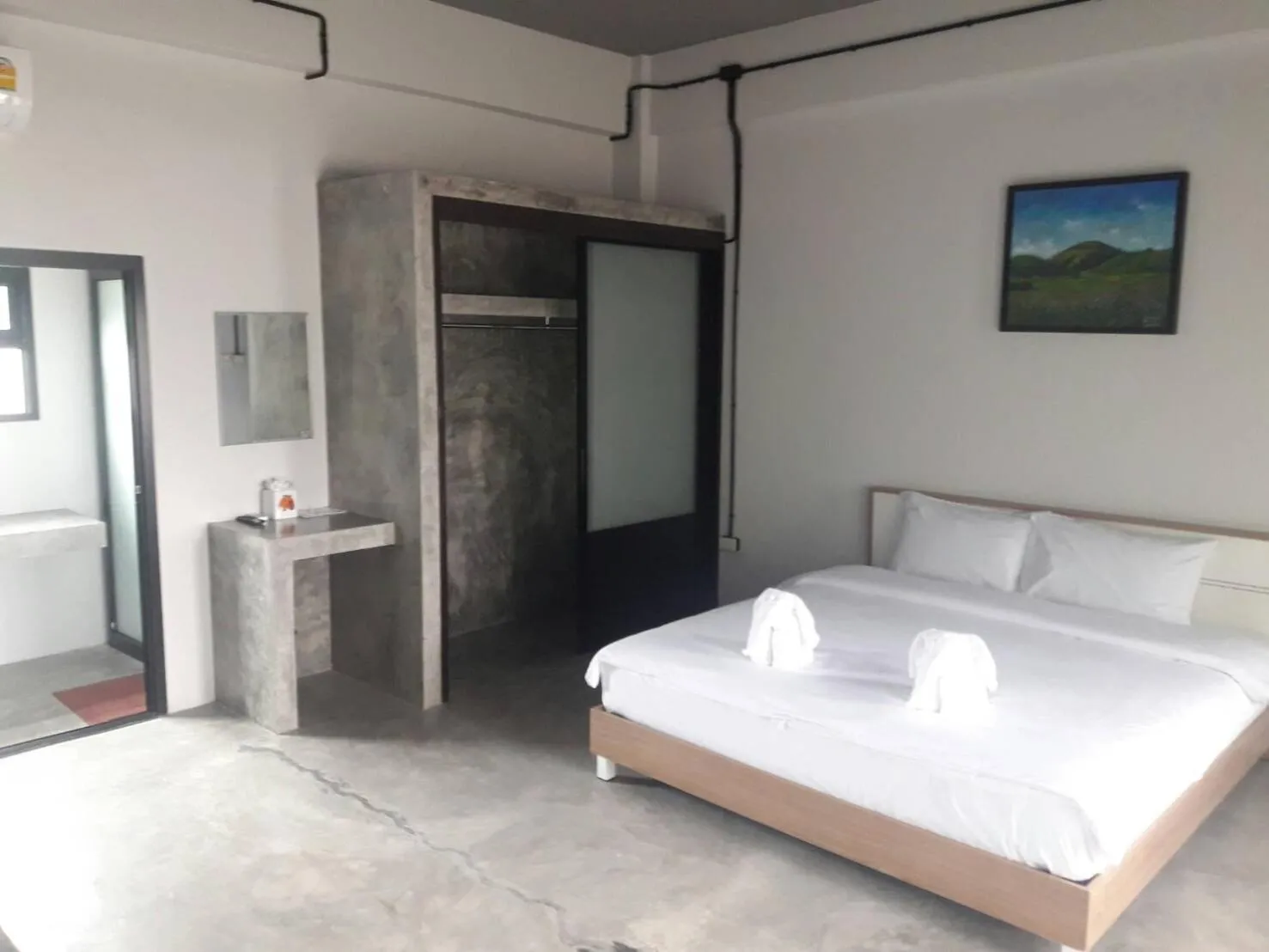 Bed in The Ele Hotel Ranong - SHA Extra Plus