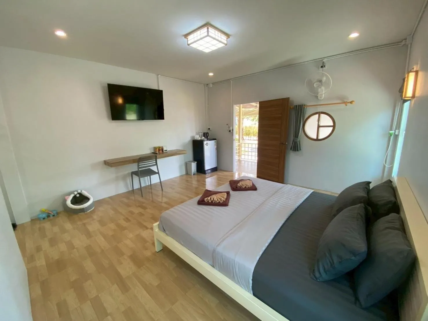 Bed in The Ele Hotel Ranong - SHA Extra Plus