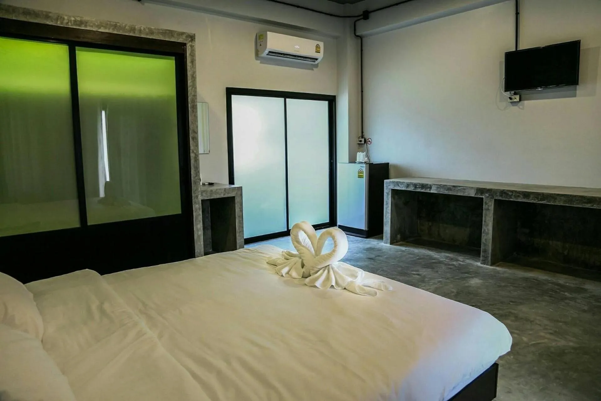 Bed in The Ele Hotel Ranong - SHA Extra Plus