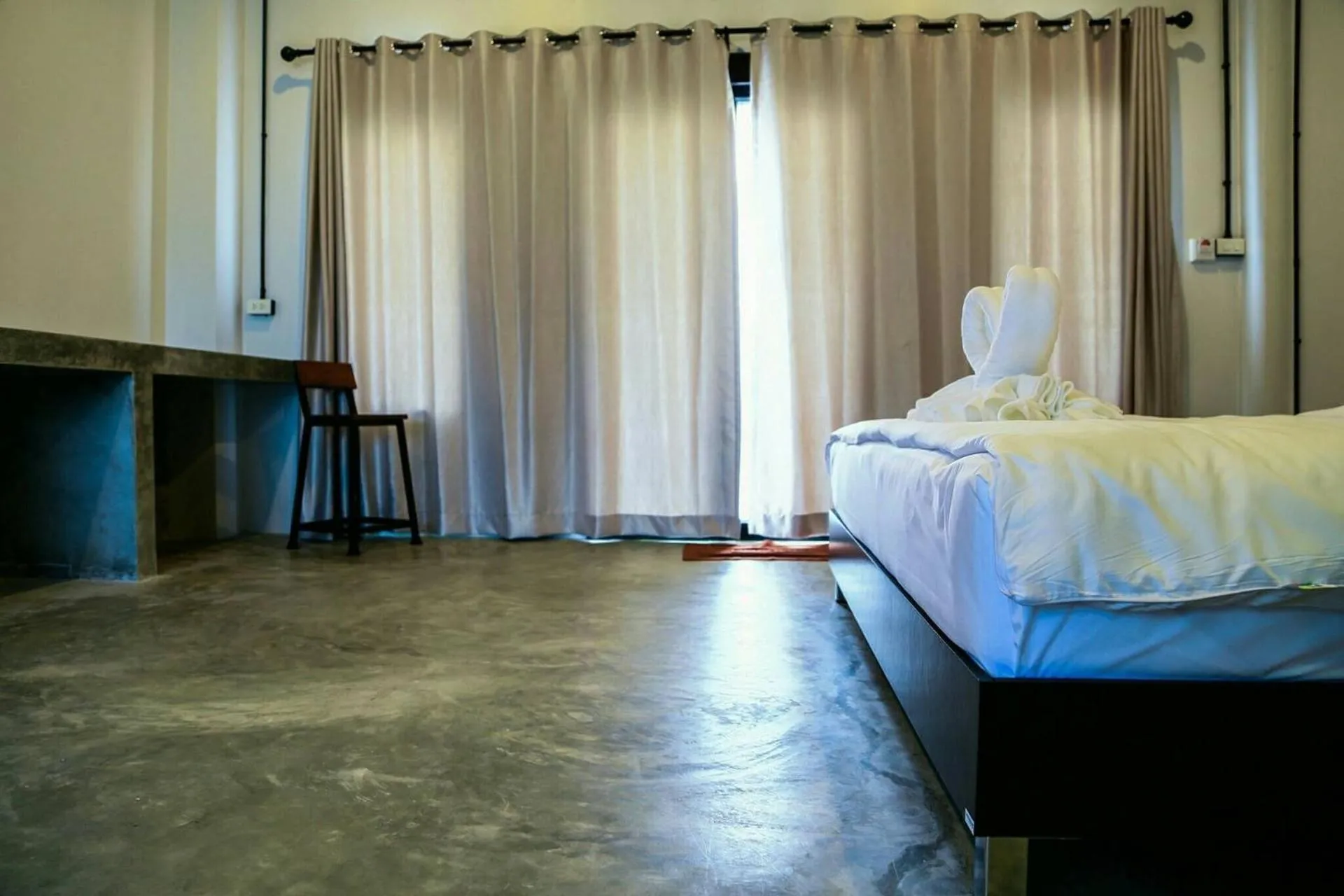 Bed in The Ele Hotel Ranong - SHA Extra Plus