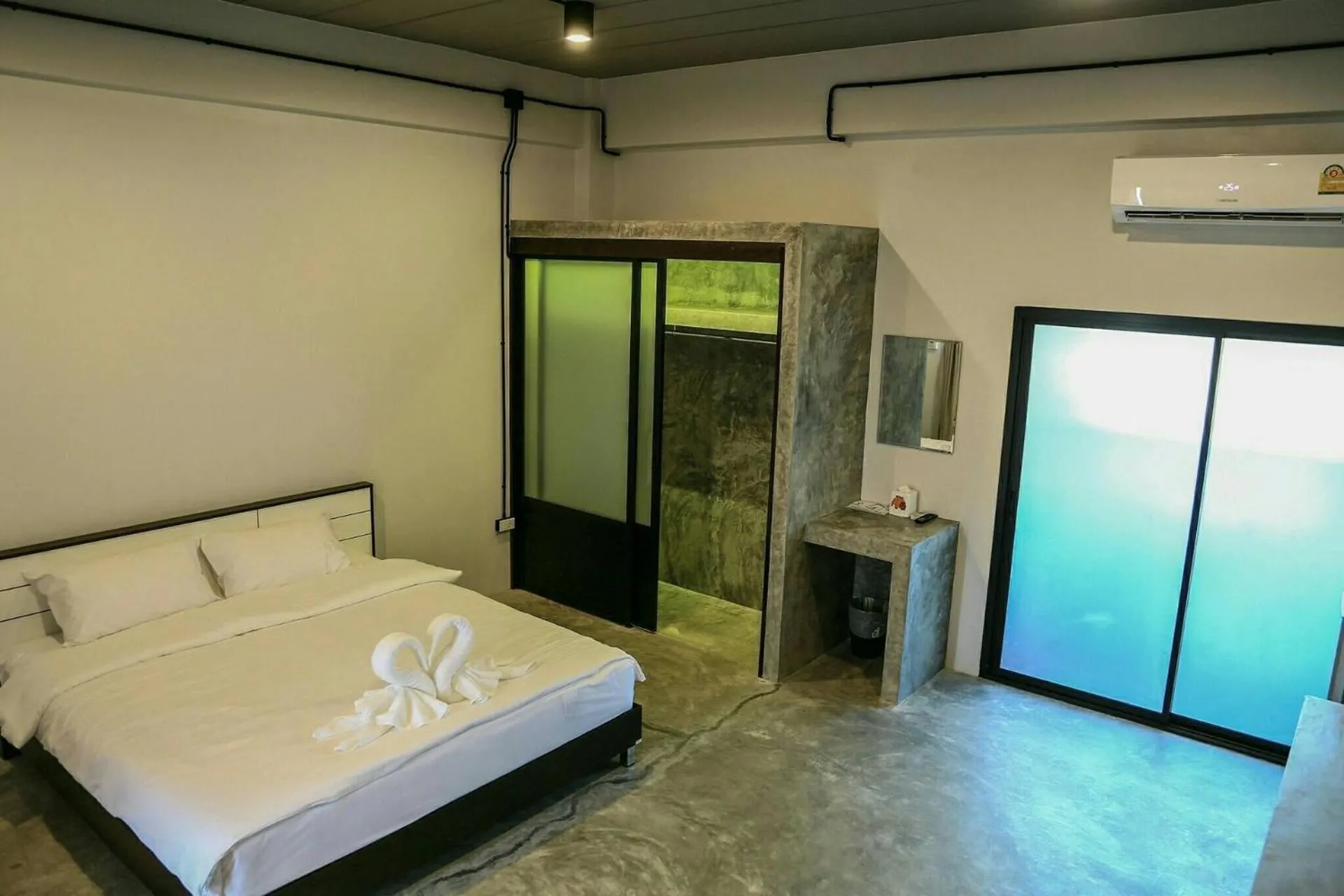 Bed in The Ele Hotel Ranong - SHA Extra Plus