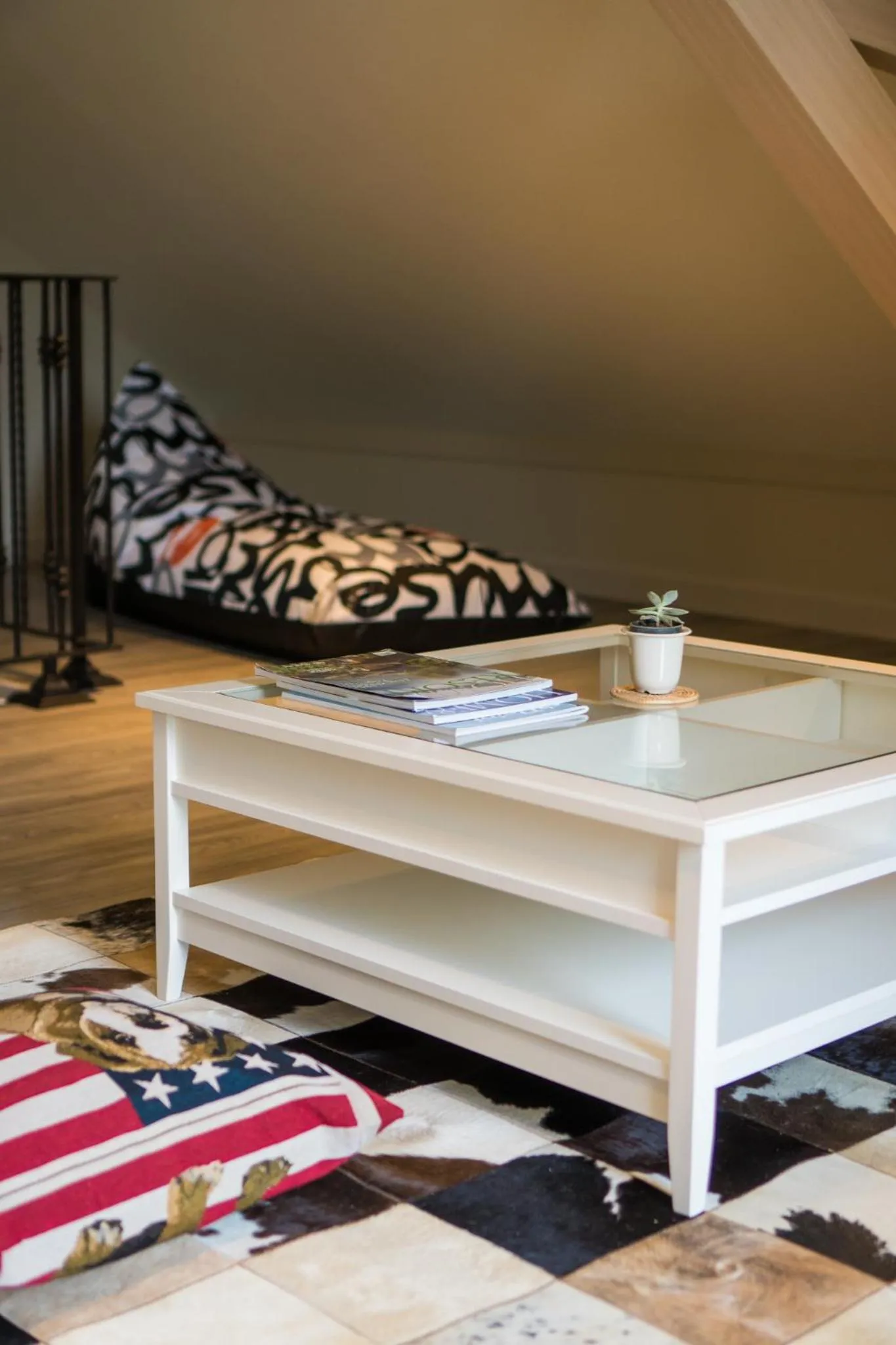 Living room, Bed in Merchant House Chiangmai