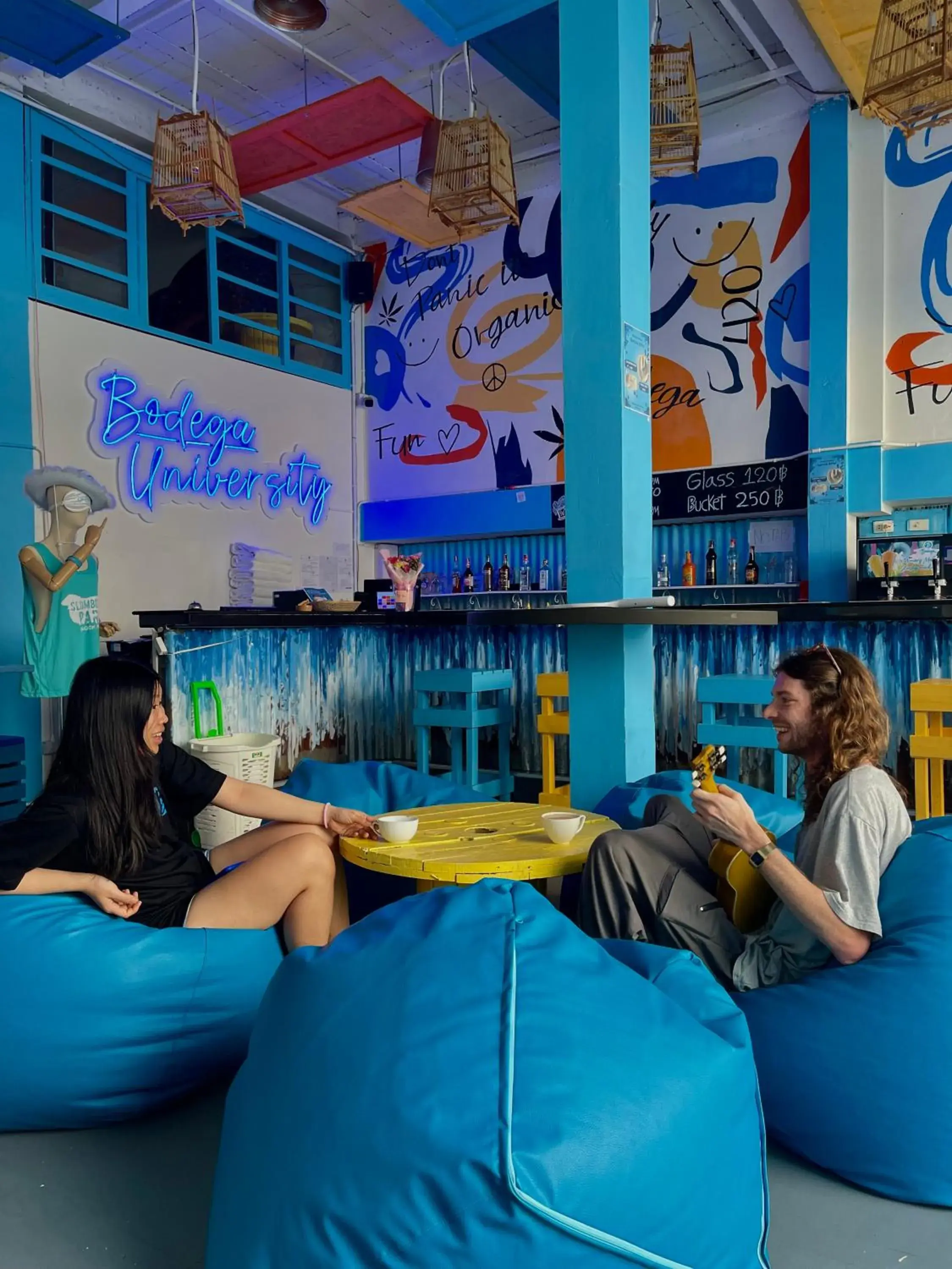 Bodega Bangkok Soi 23 Bodega Bangkok Soi 23