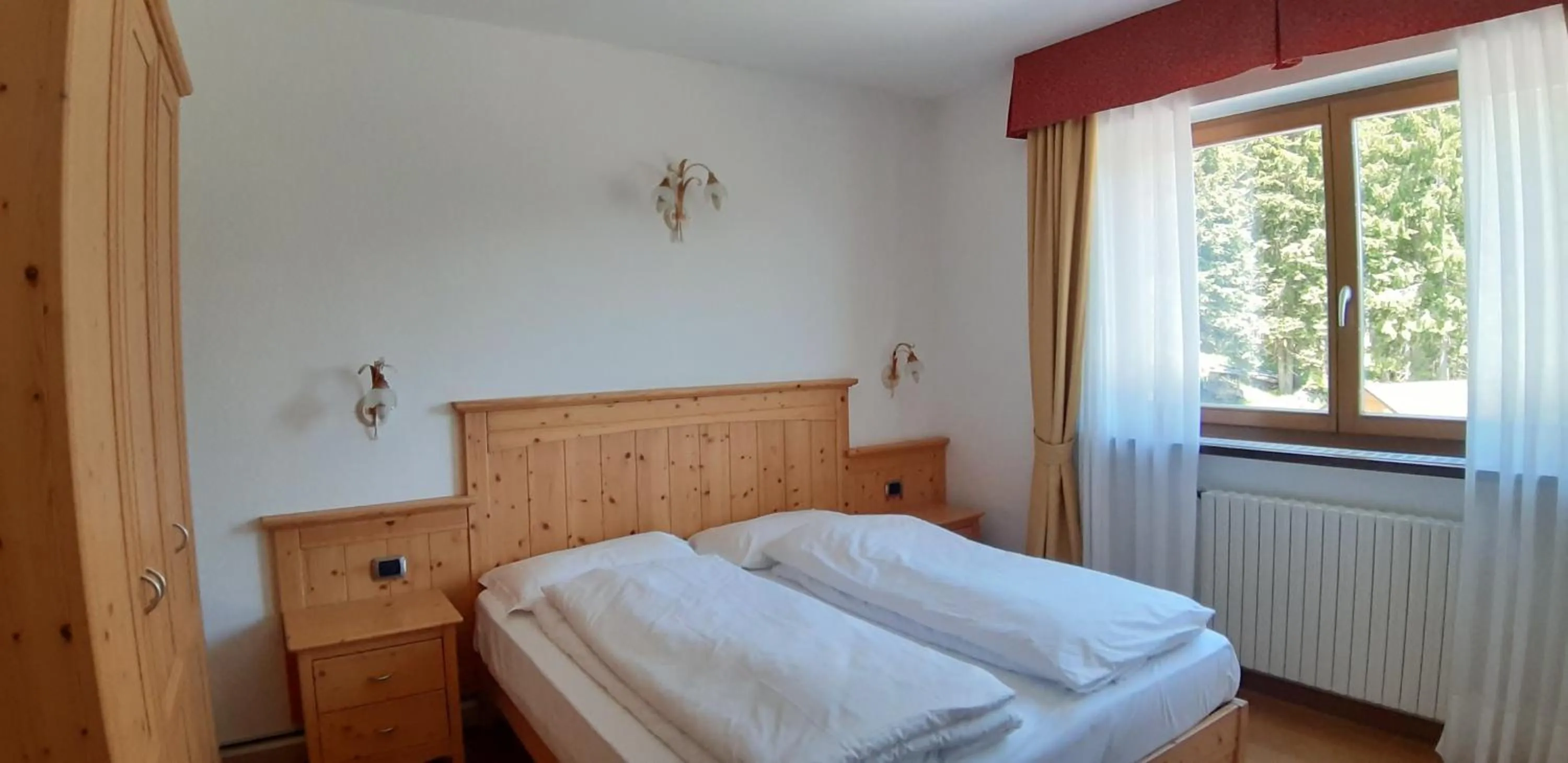 Bedroom, Bed in Residence Panorama