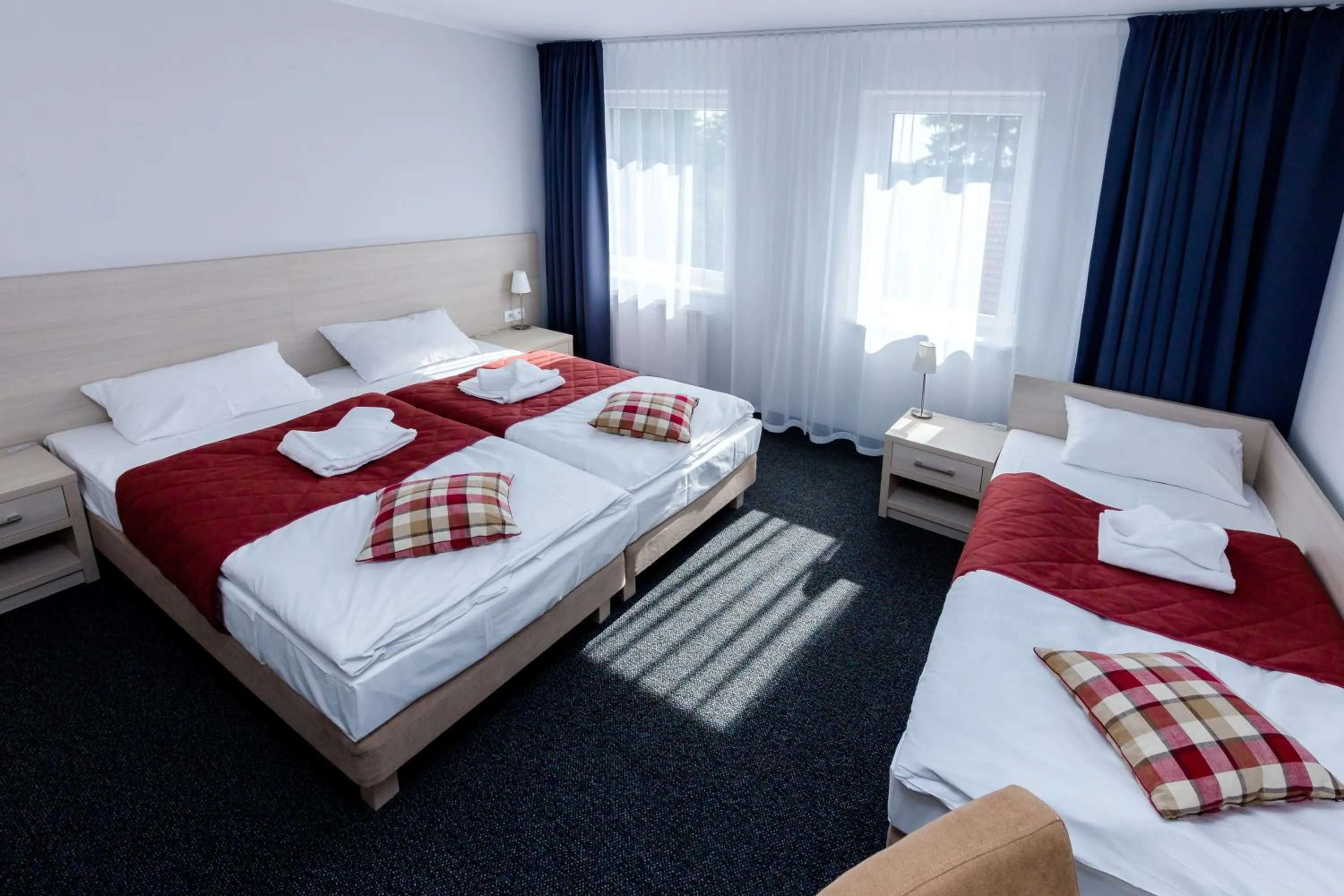 Photo of the whole room, Bed in Villa Obis