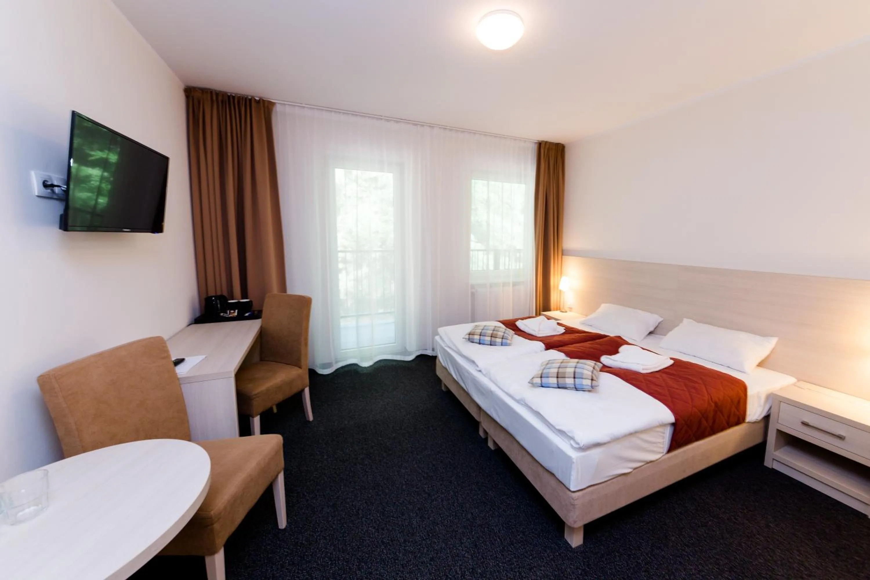 Photo of the whole room, Bed in Villa Obis