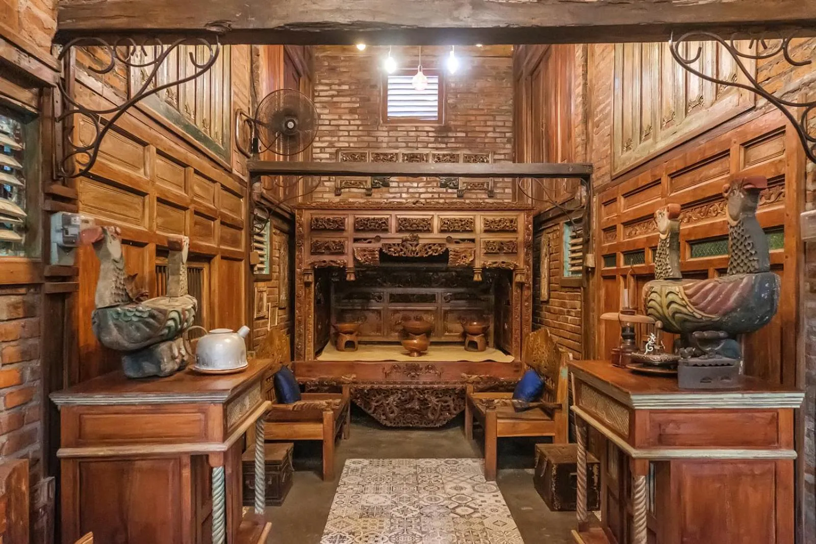 Communal lounge/ TV room in TwoSpaces Living at Bunga Desa, Jimbaran