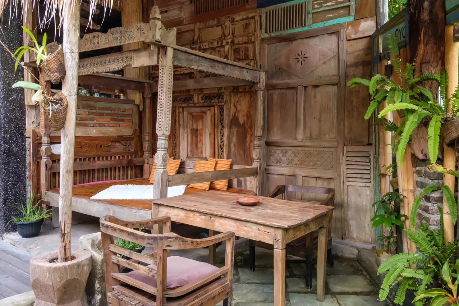 Seating area in TwoSpaces Living at Bunga Desa, Jimbaran