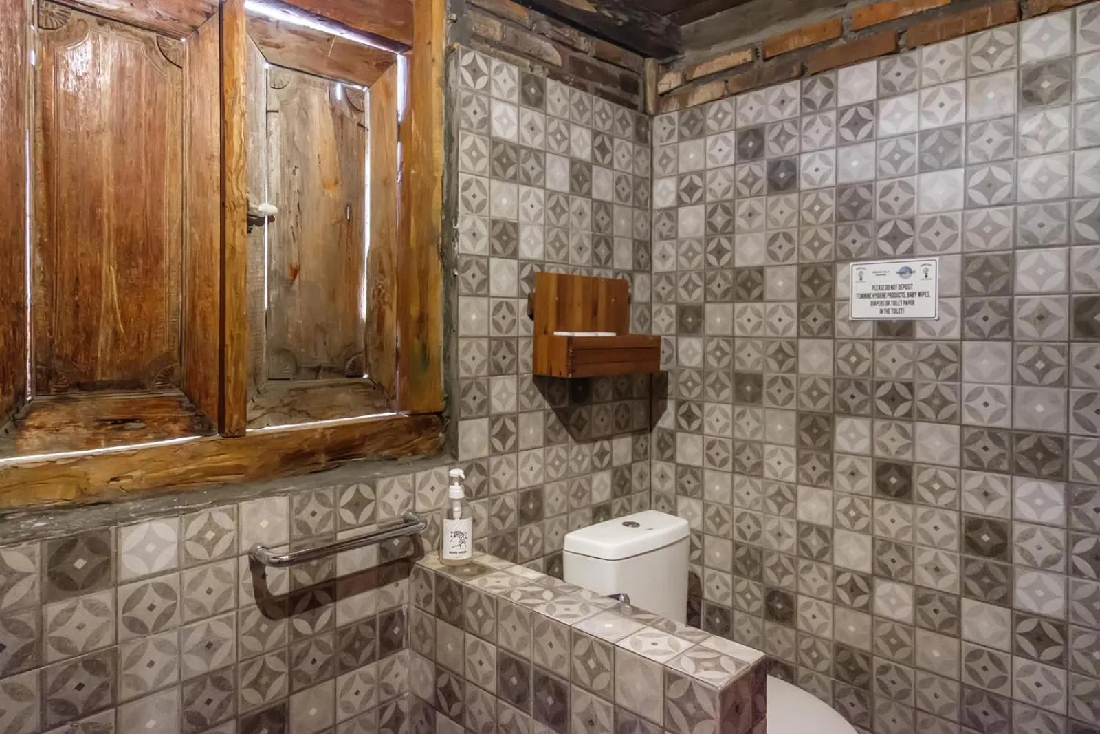 Bathroom in TwoSpaces Living at Bunga Desa, Jimbaran