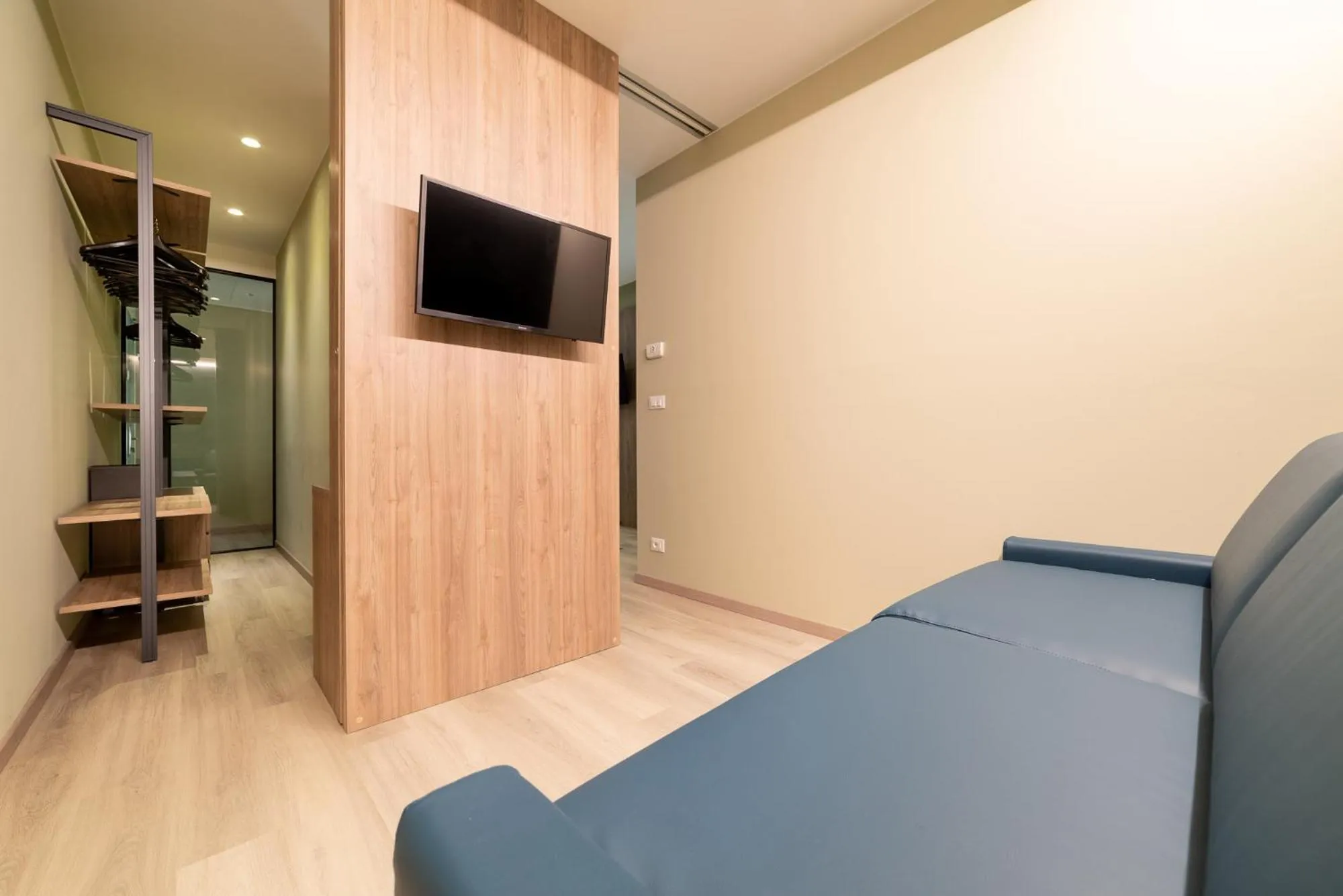 TV and multimedia in Hotel Colombo