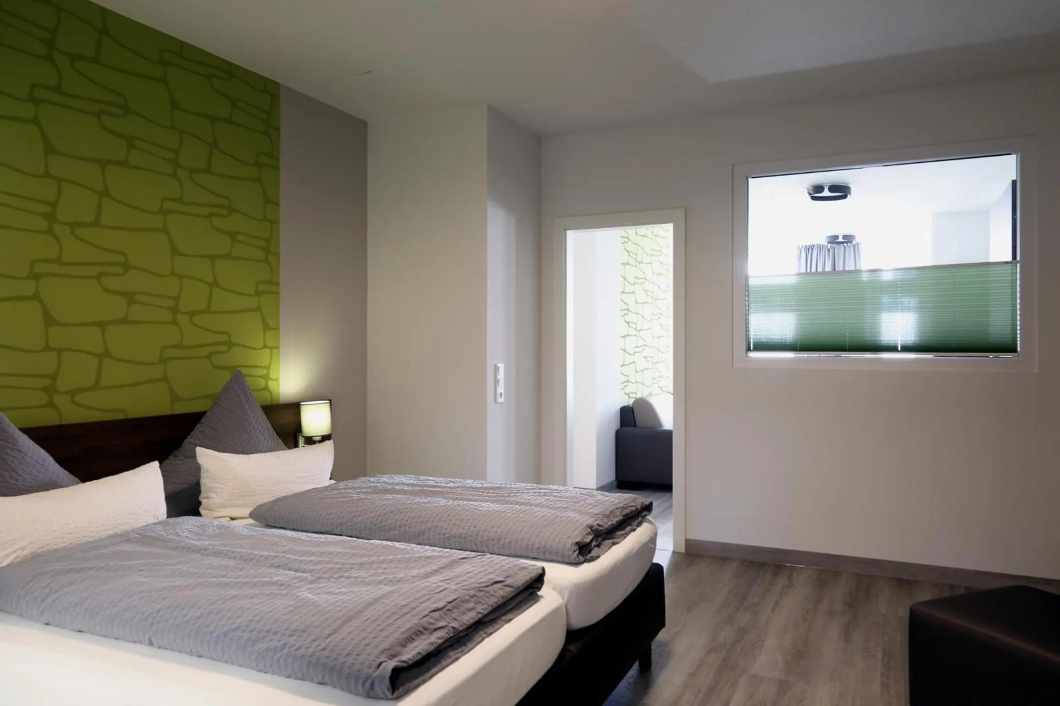 Photo of the whole room, Bed in Konsum Gästehaus Quisisana - Oberhof