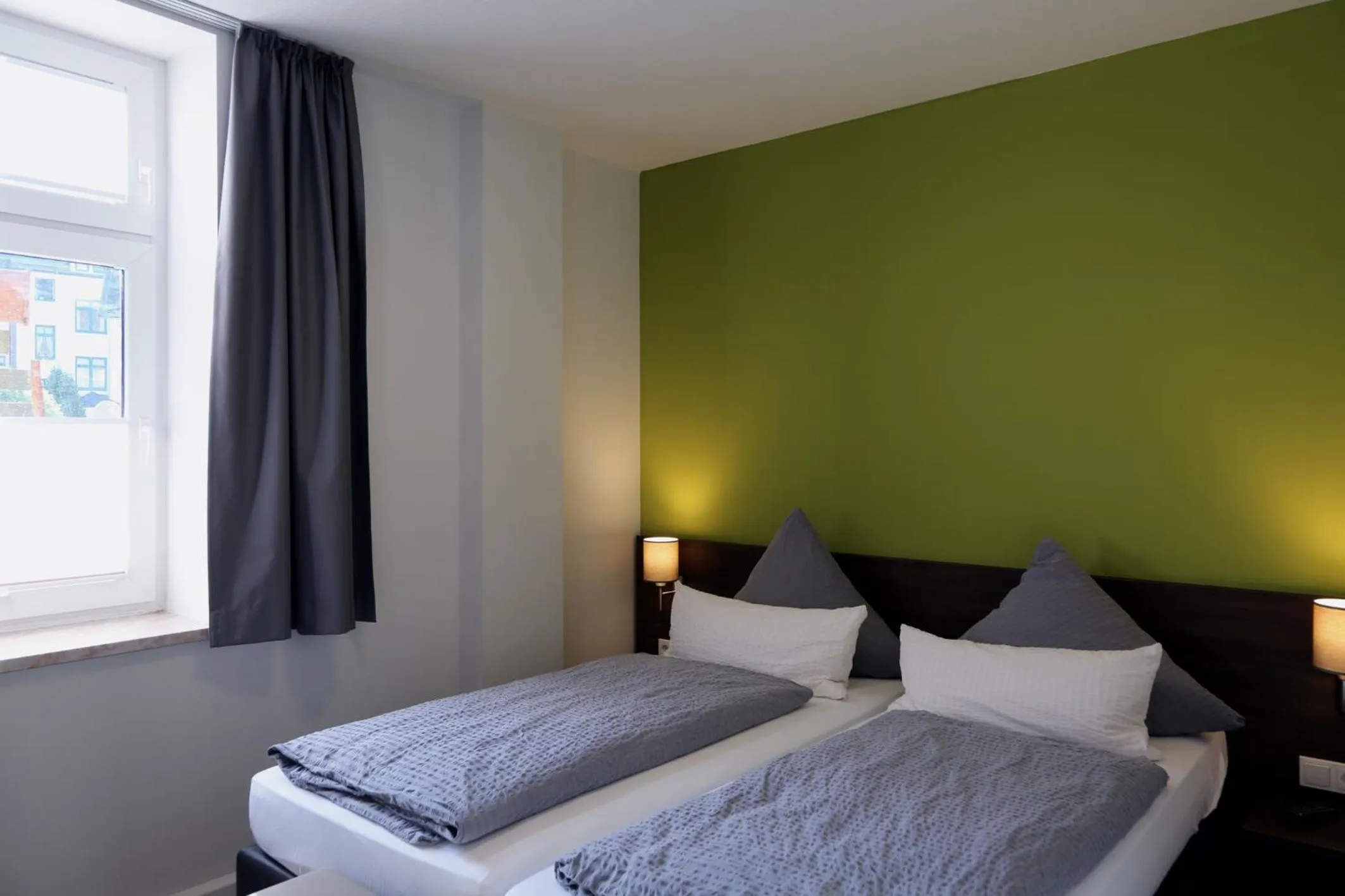 Photo of the whole room, Bed in Konsum Gästehaus Quisisana - Oberhof