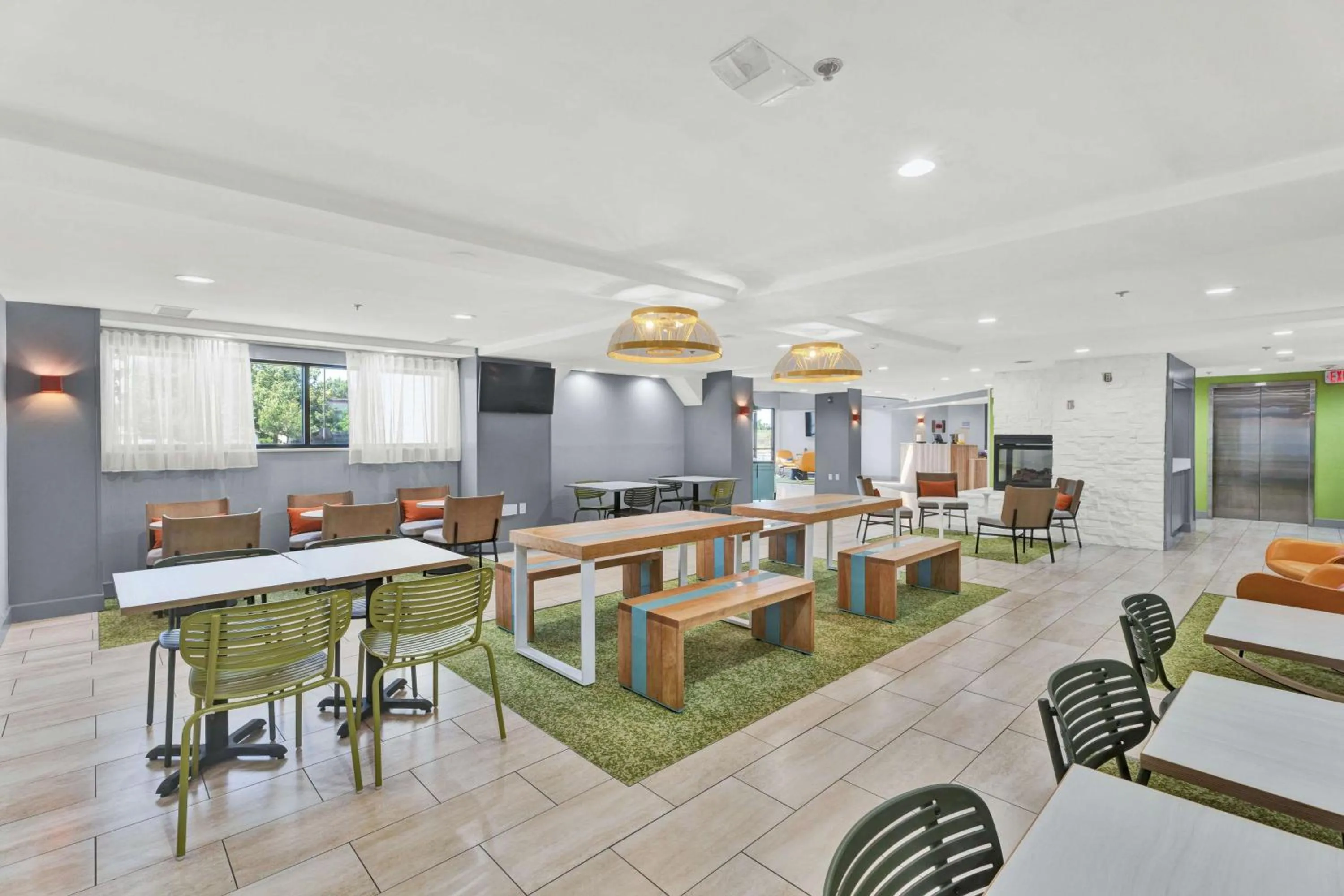 Breakfast in Spark by Hilton Plymouth