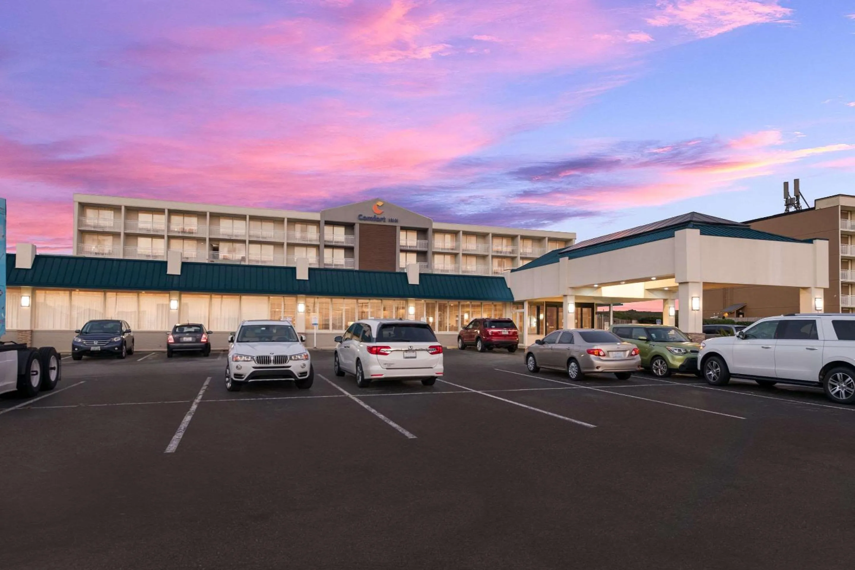 Property building in Comfort Inn On the Ocean