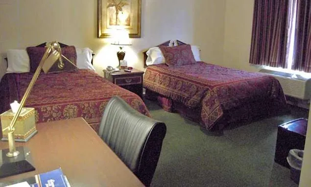 Day, Bed in Colonie Inn and Suites