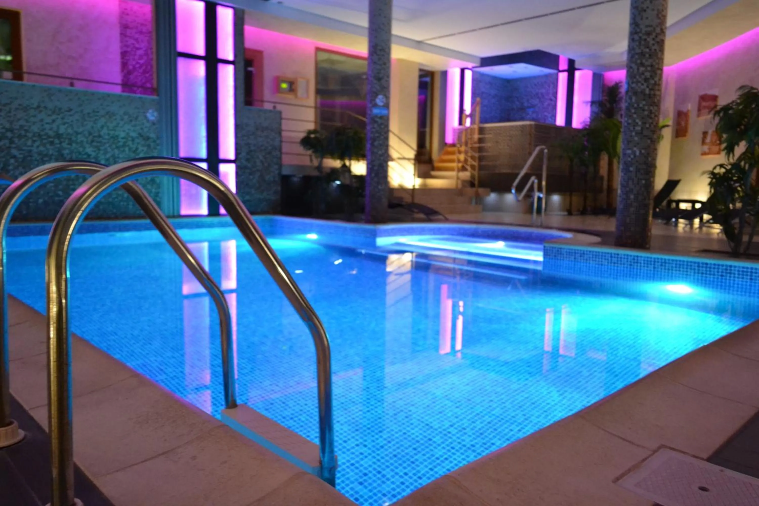 Swimming pool in Hotel Kormoran Resort & SPA