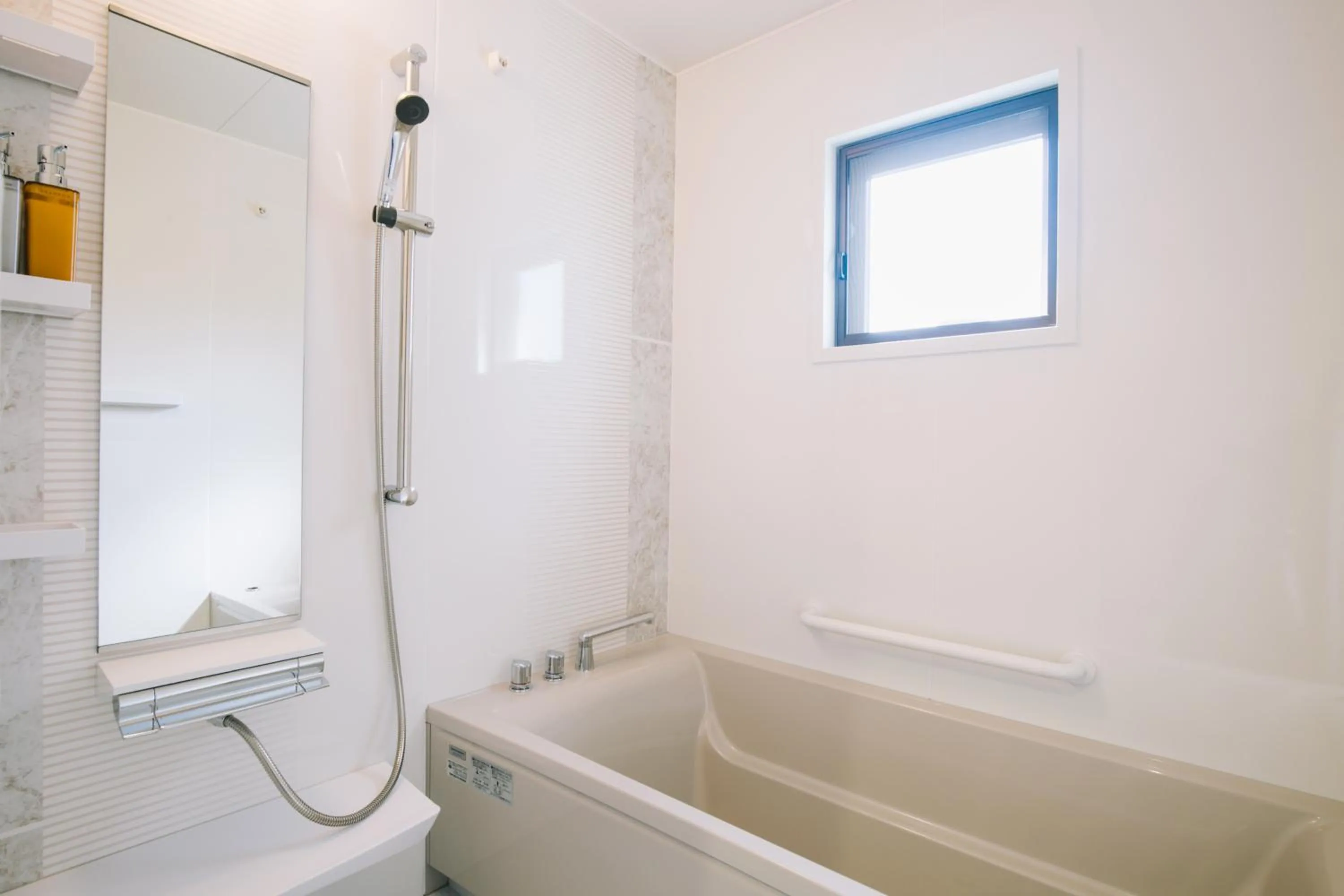 Shower in United Resort Sarabeth