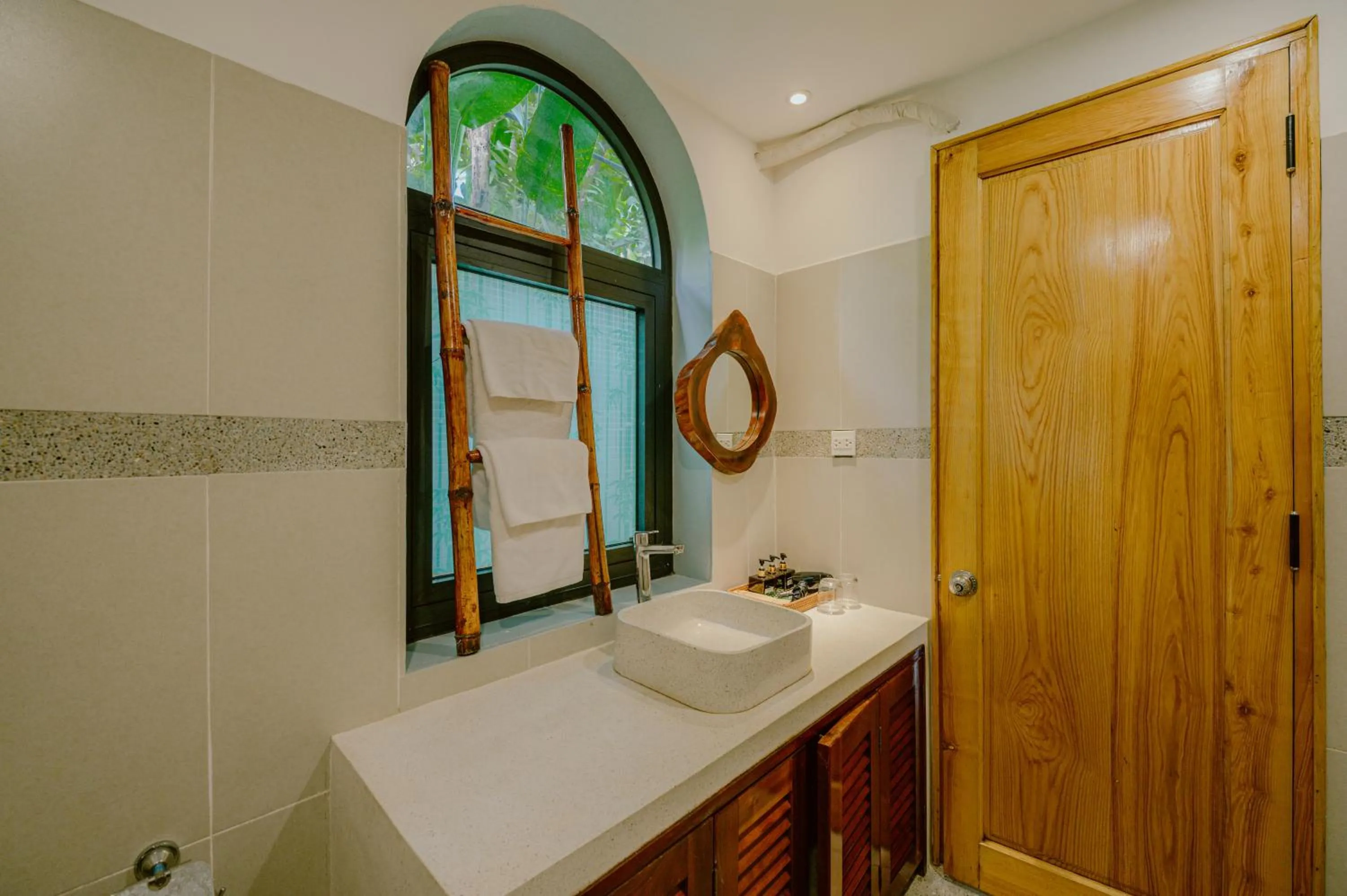Bathroom in Villa De Campagne Hoi An- Boutique homestay with pool and family soul