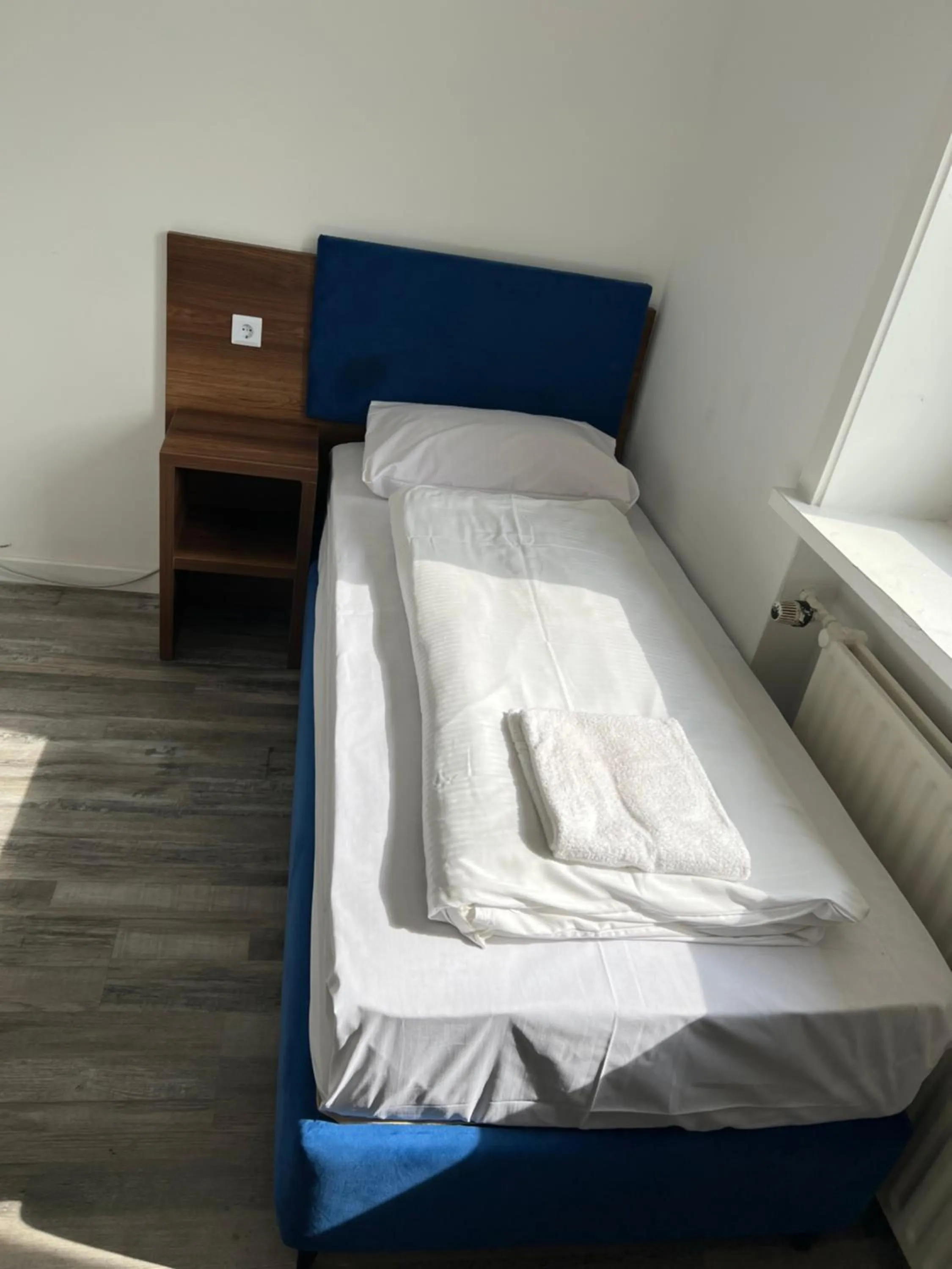 Photo of the whole room, Bed in Hotel Zollhof Wandsbek Markt