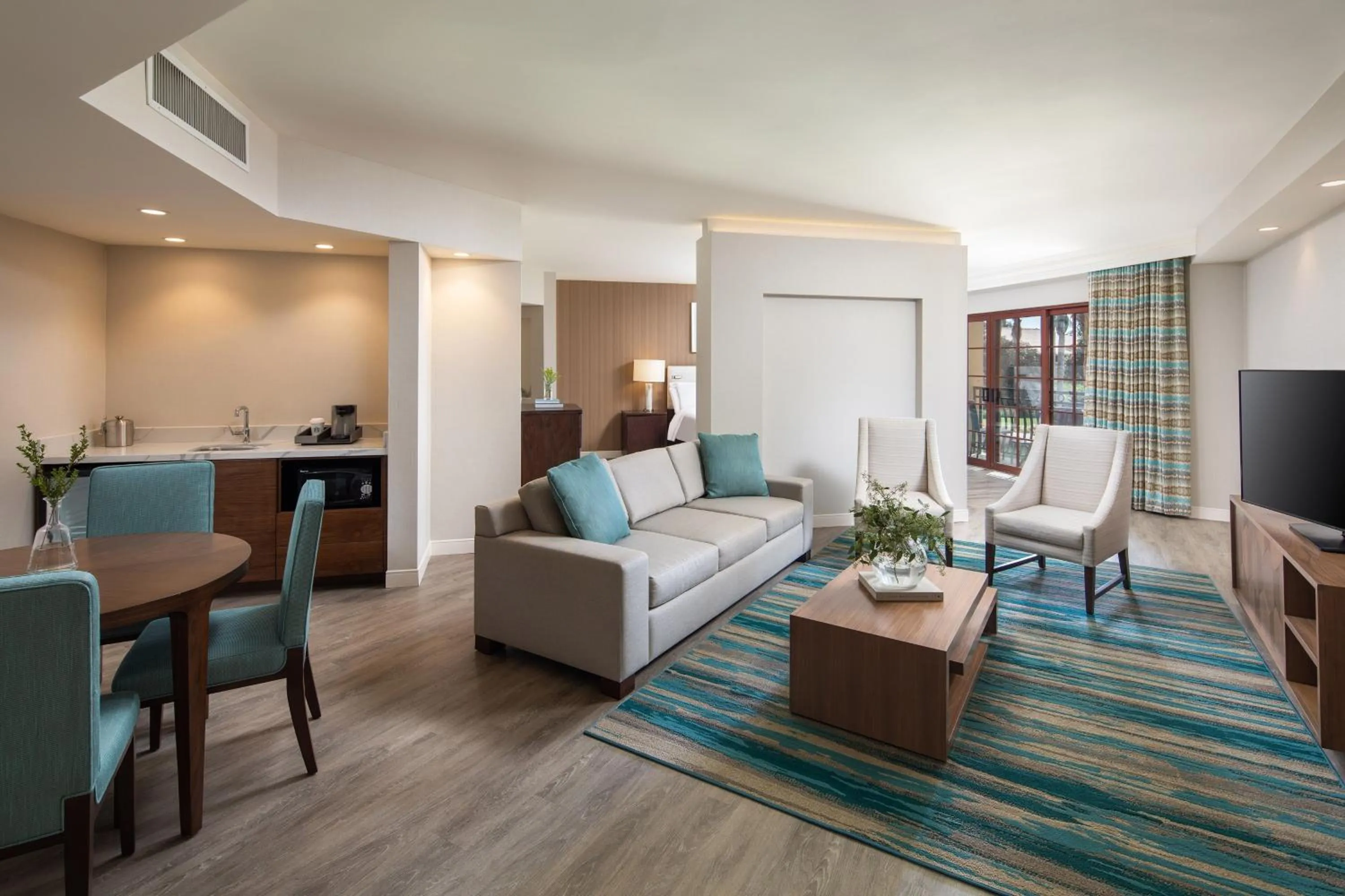 Photo of the whole room, Bed in The Westin Carlsbad Resort & Spa