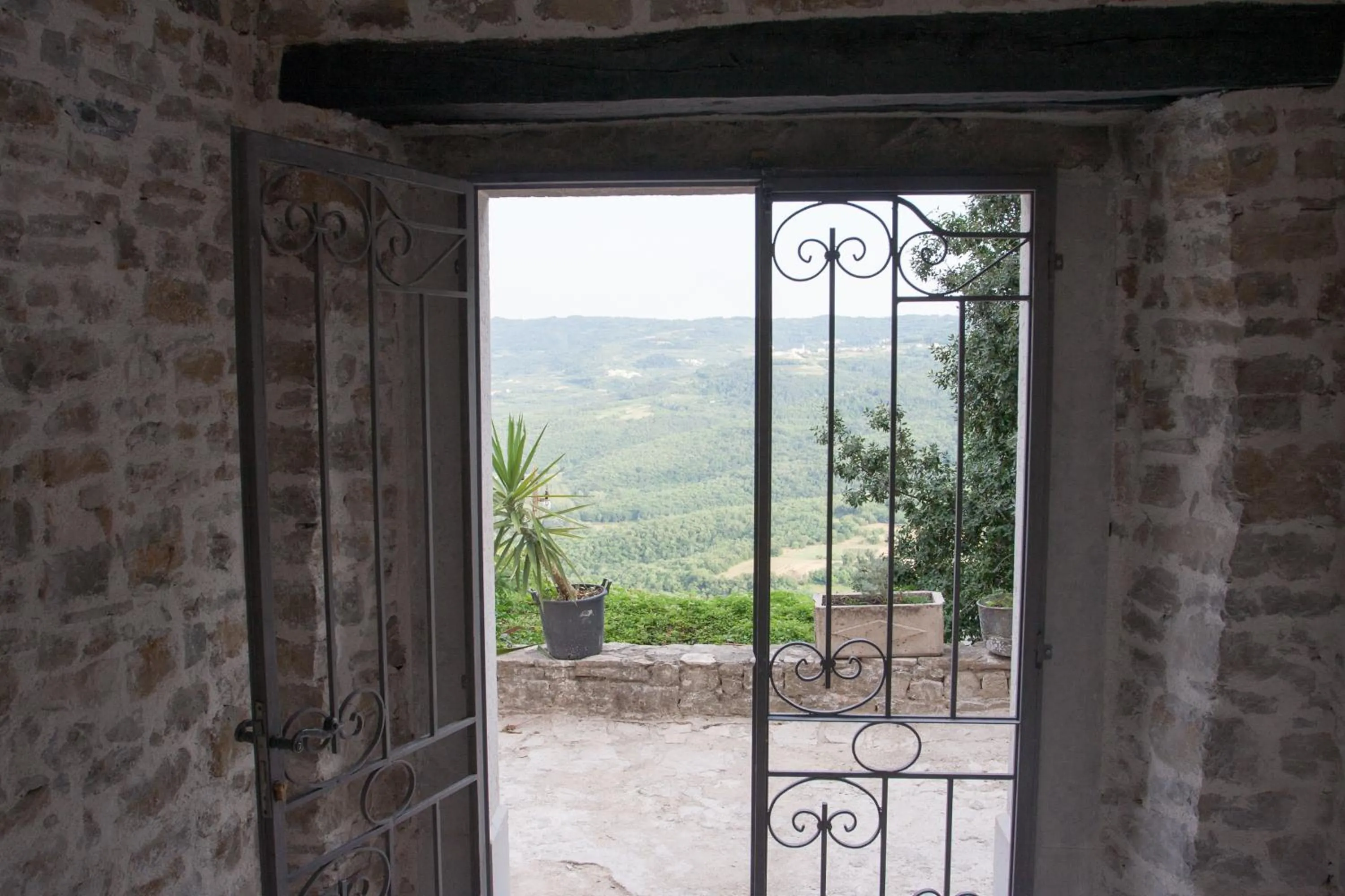 Facade/entrance in Houses of Motovun