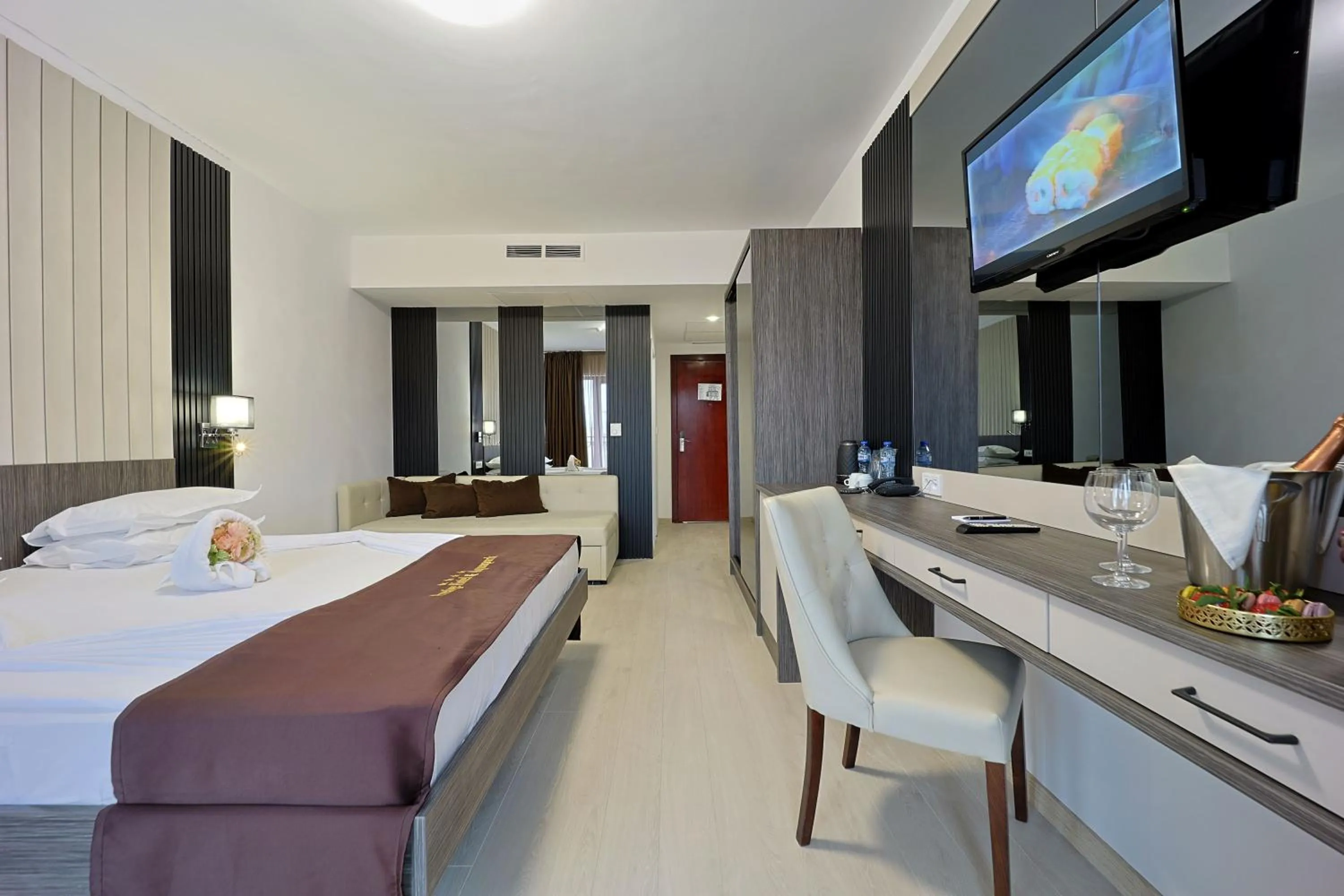 Bed in Prestige Hotel and Aquapark - All inclusive