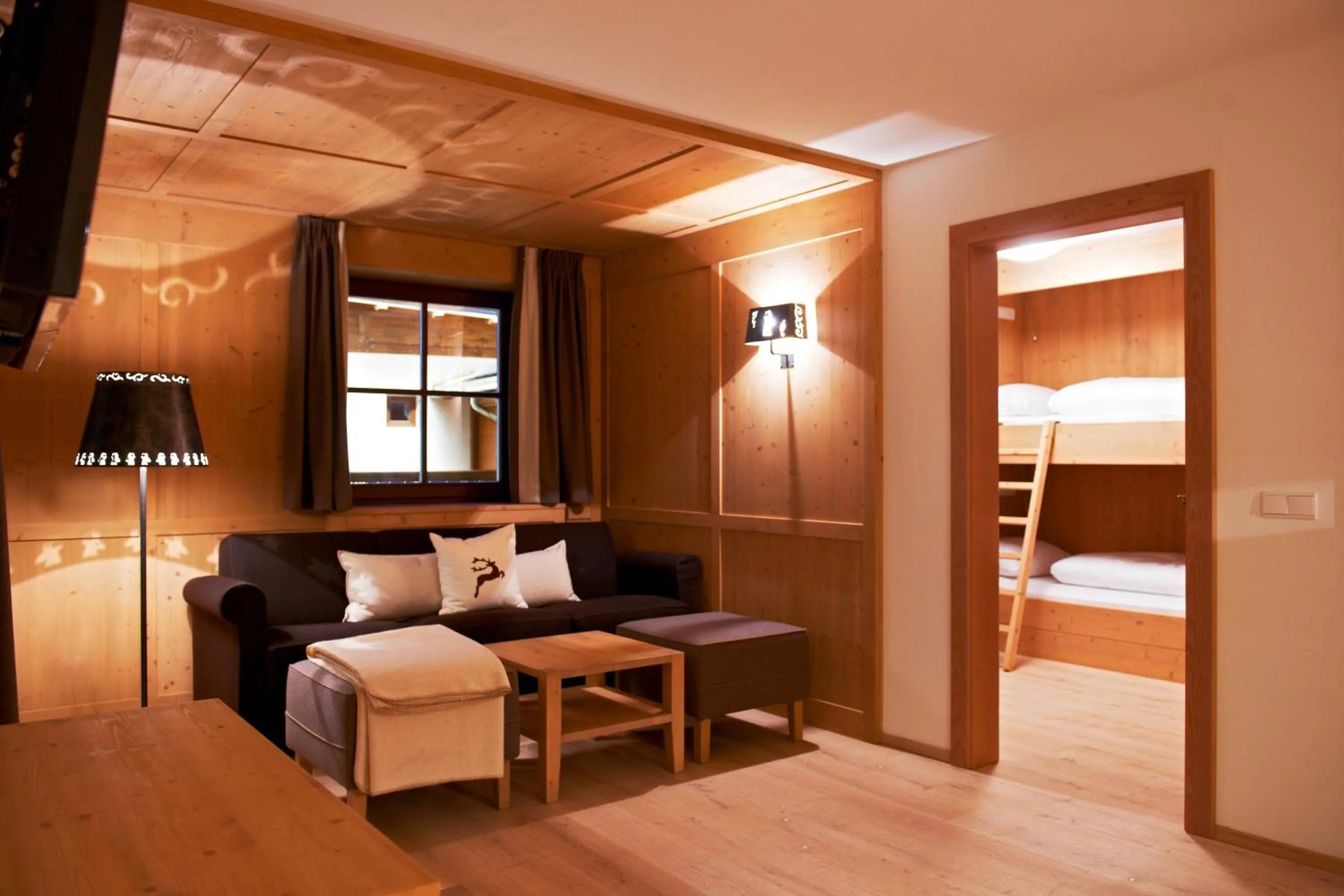 Living room, Bed in Zin Senfter Residence