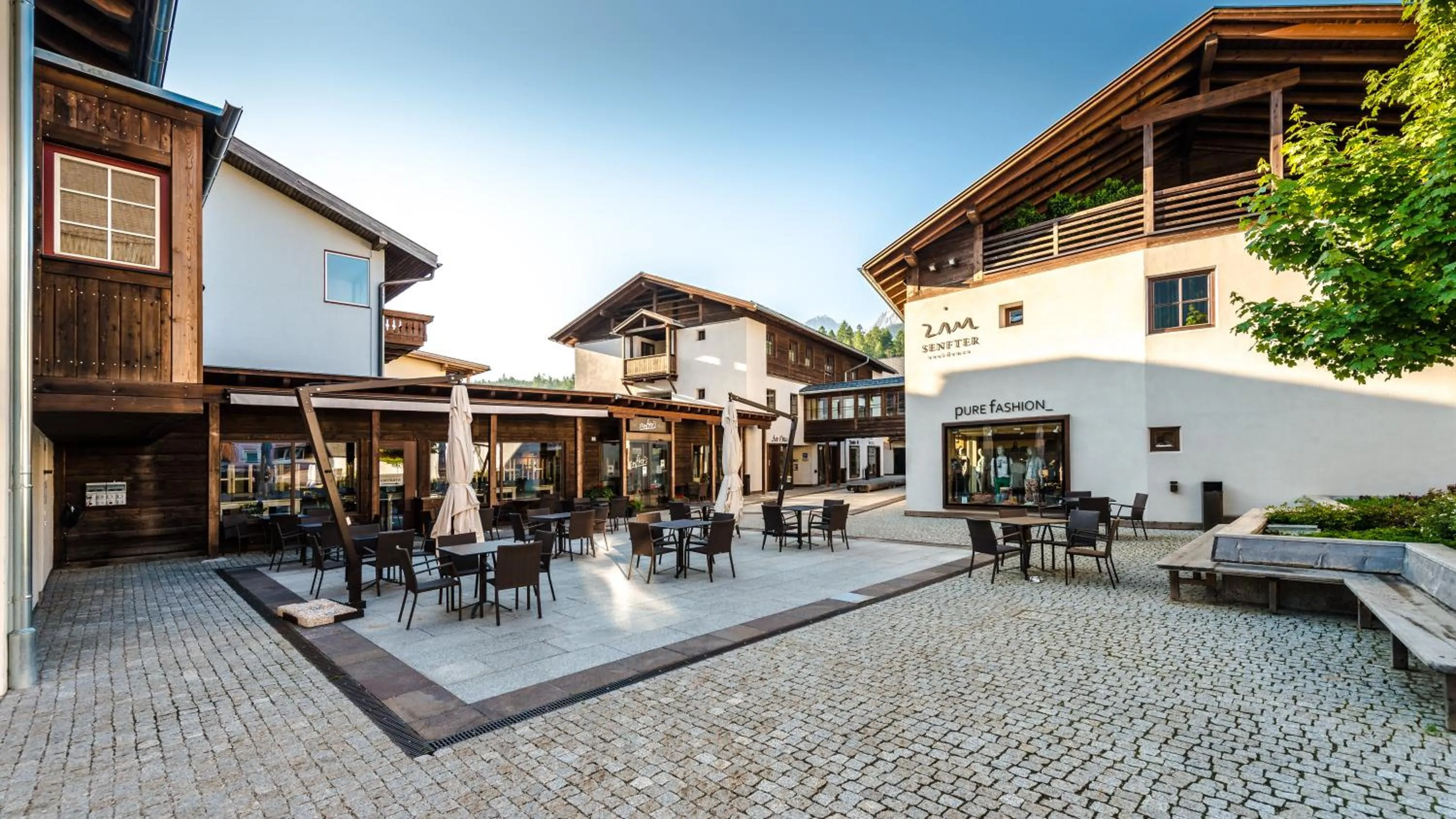 Property building in Zin Senfter Residence