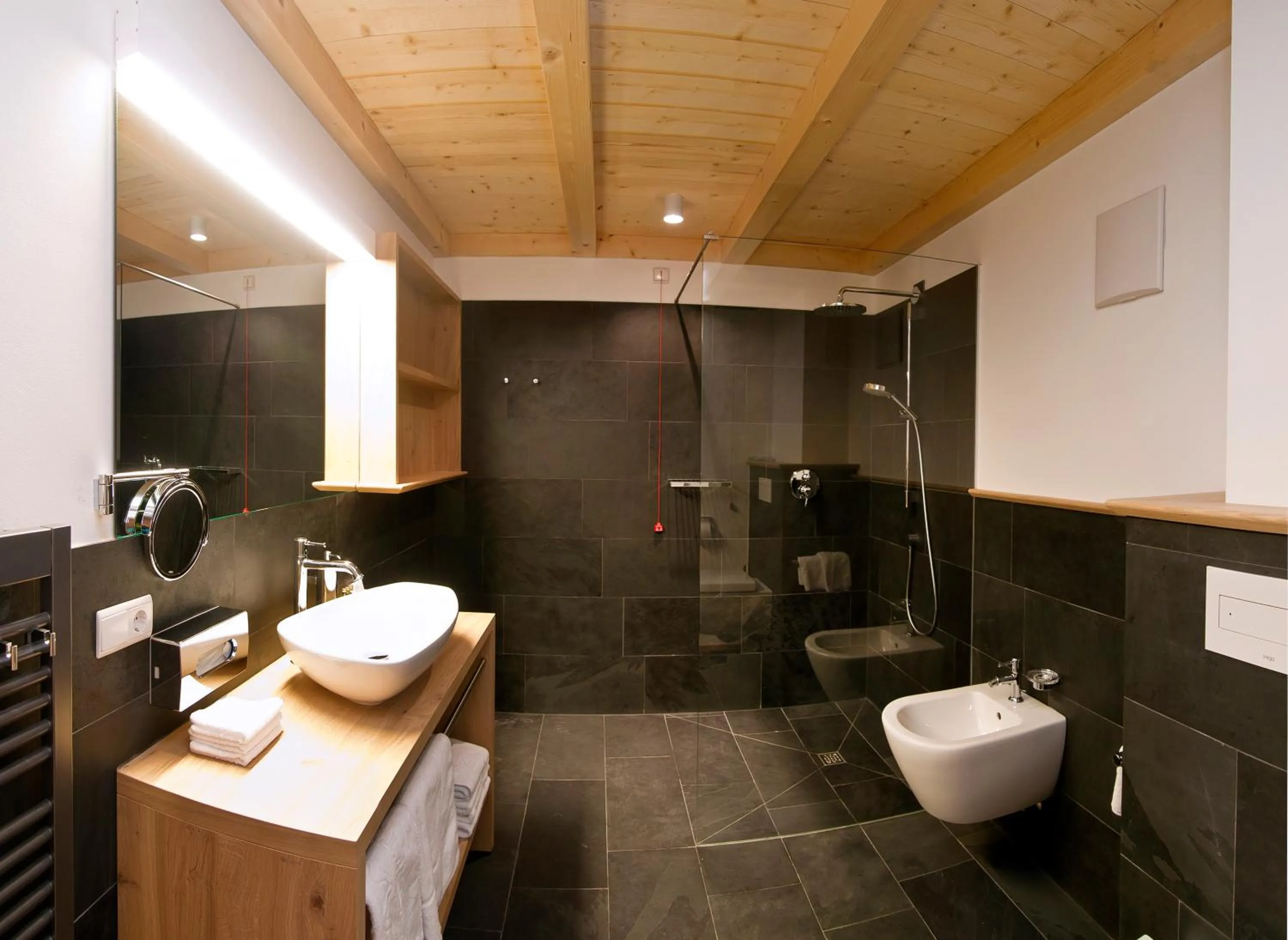 Bathroom in Zin Senfter Residence