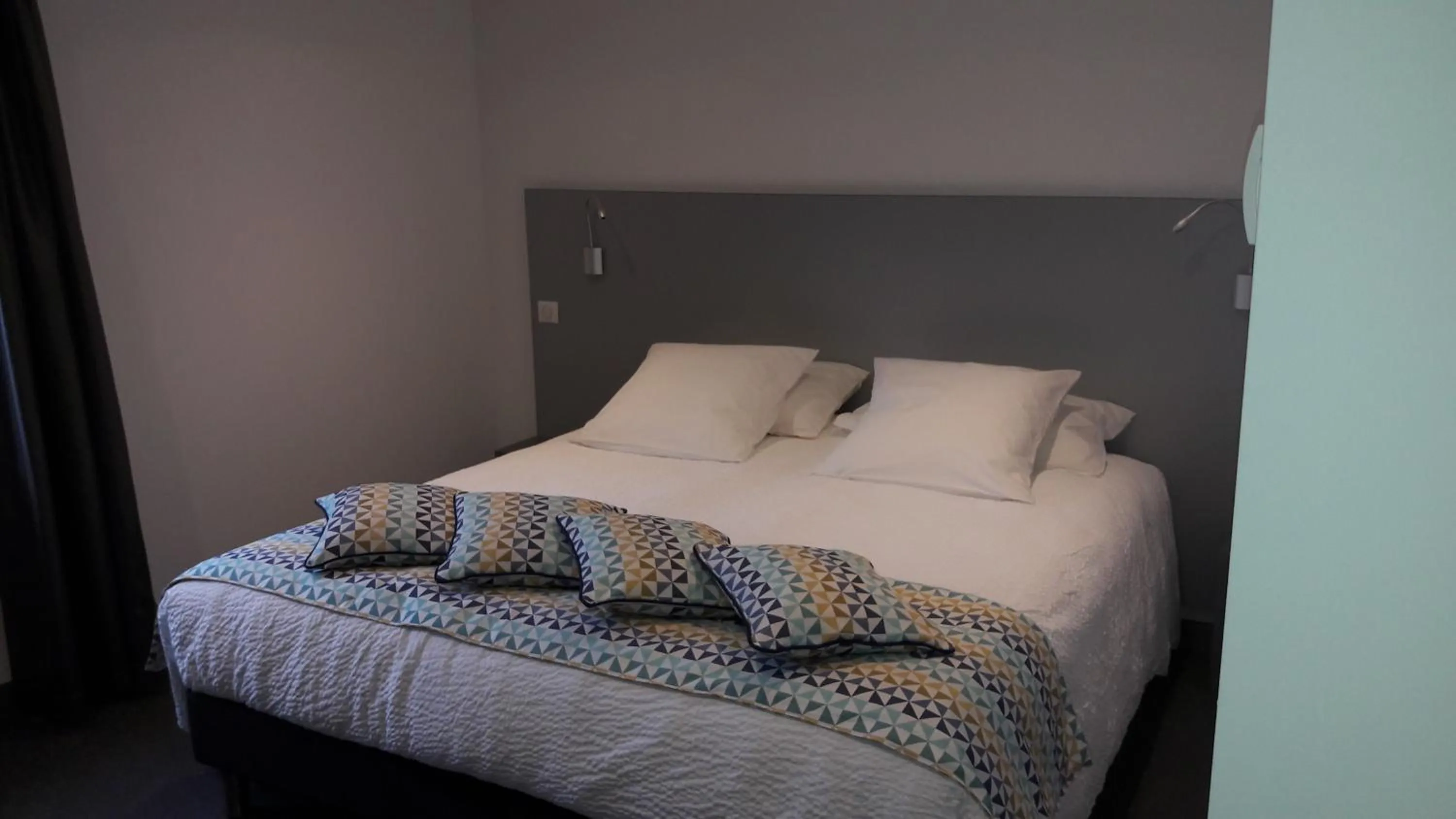 Bedroom, Bed in Hotel L'alpin