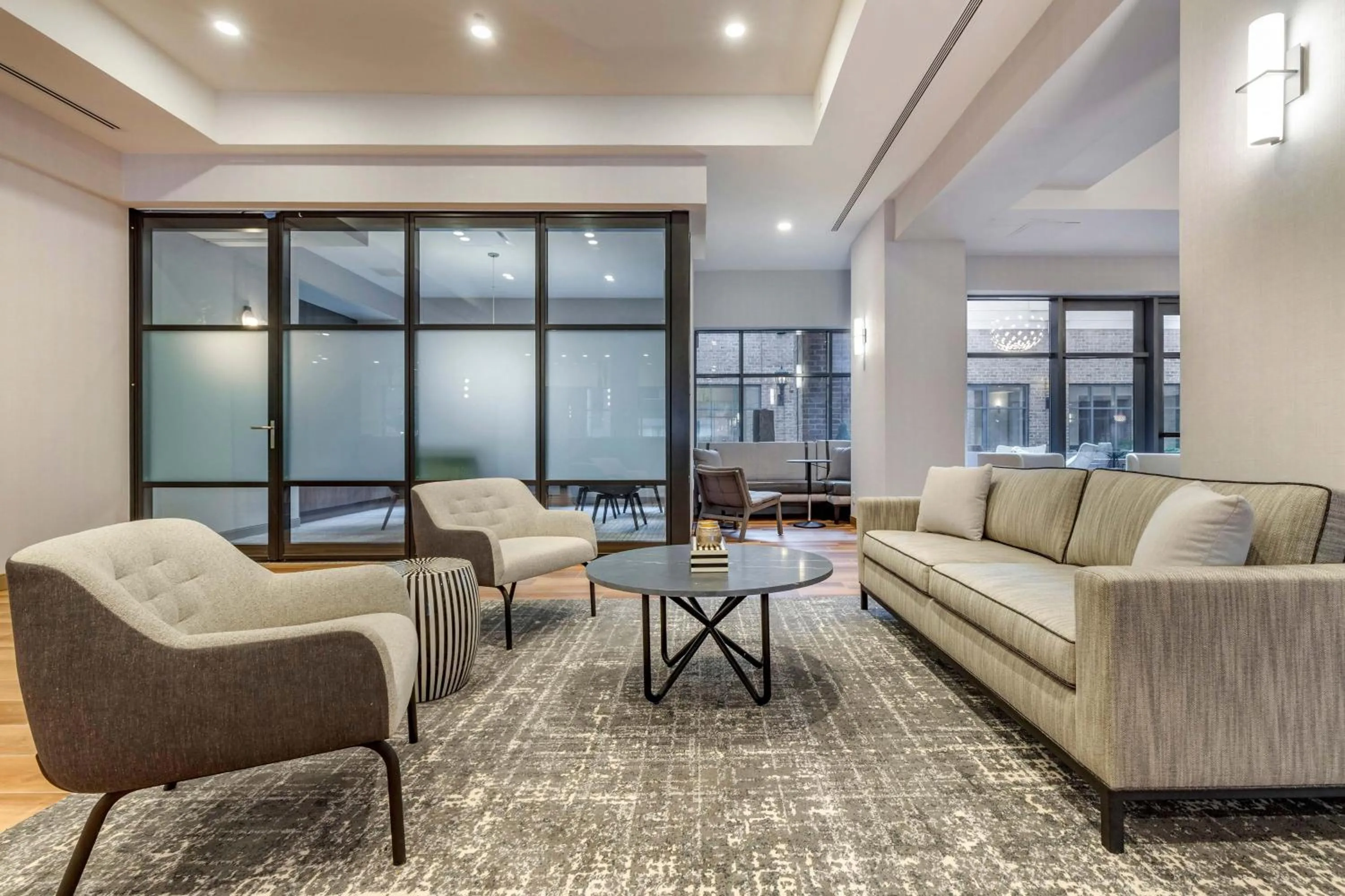 Lobby or reception in Sheraton Suites Old Town Alexandria
